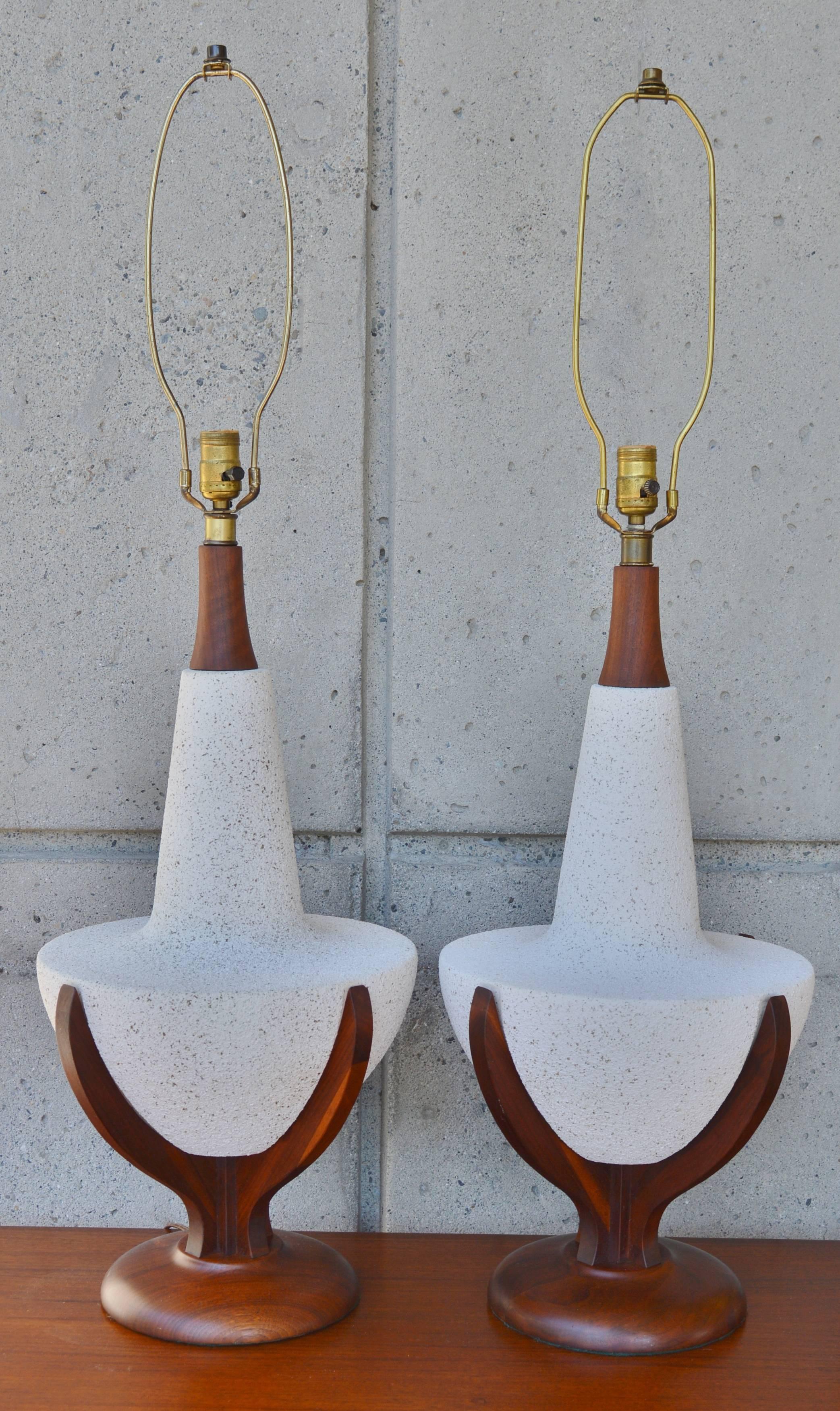 Pair of Mid-Century Walnut Speckle Ceramic Large Lamps 1