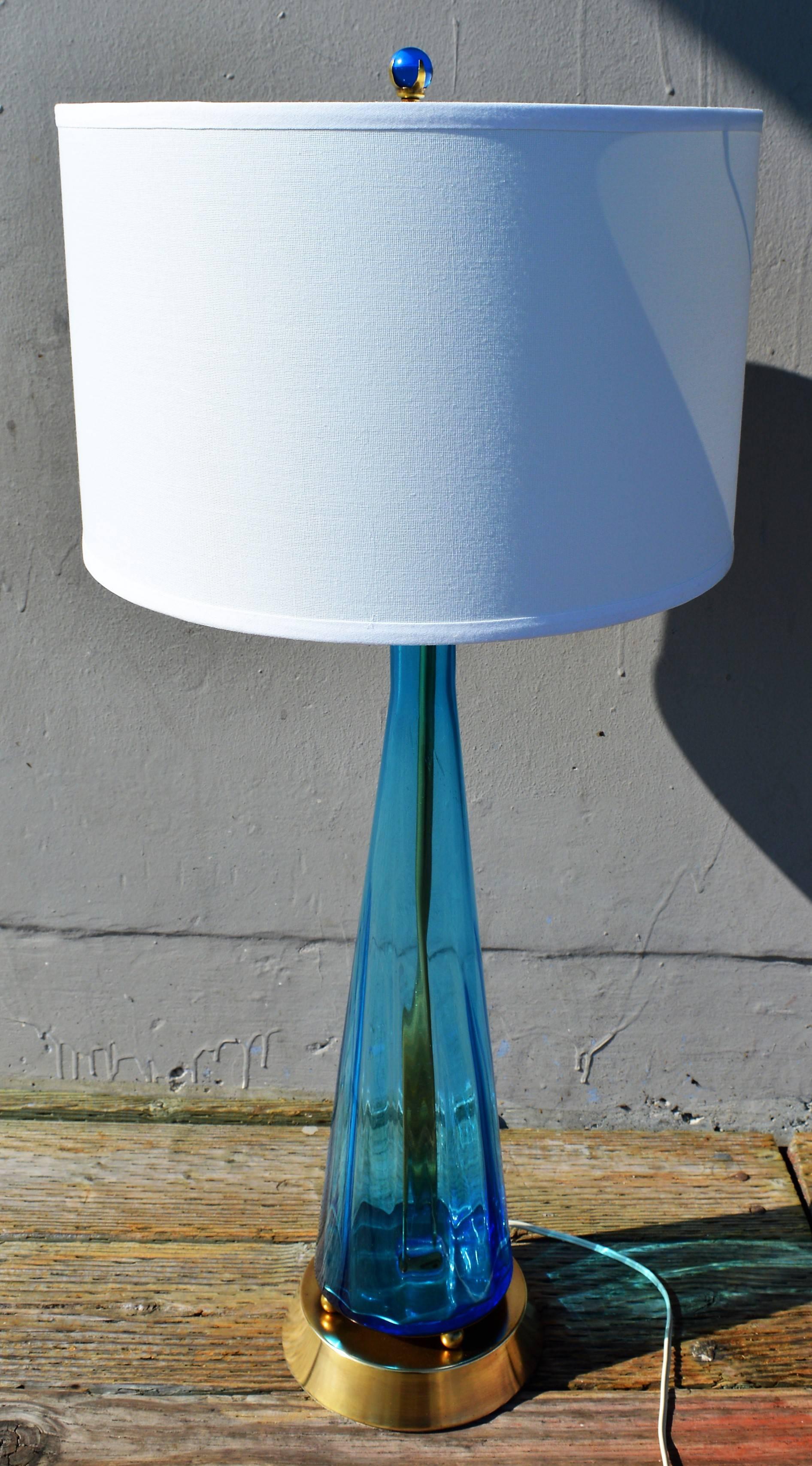 Murano Scalloped Blue Glass Lamp In Excellent Condition In New Westminster, British Columbia