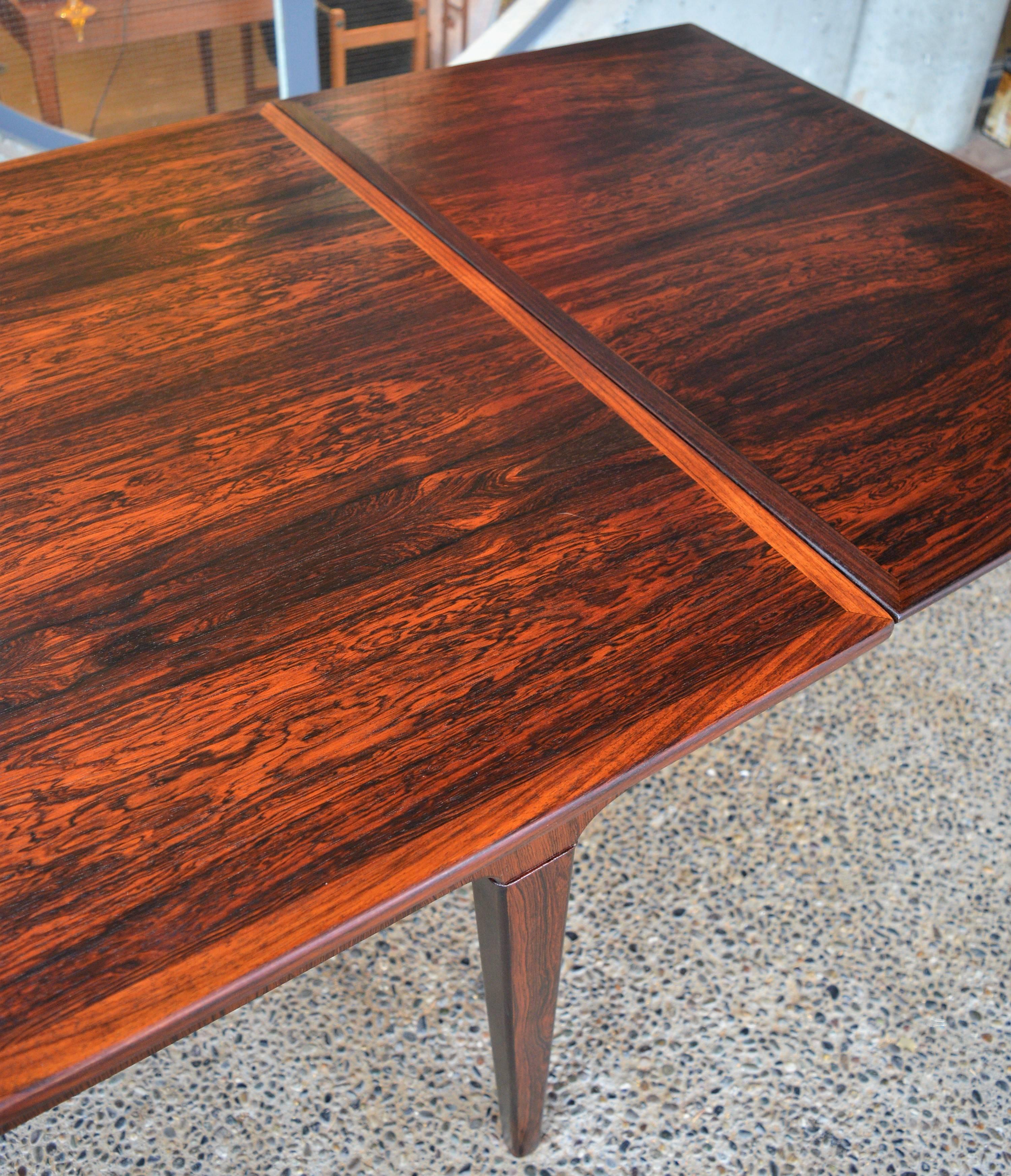 Mid-20th Century Johannes Andersen Rosewood Draw-Leaf Dining Table, Denmark