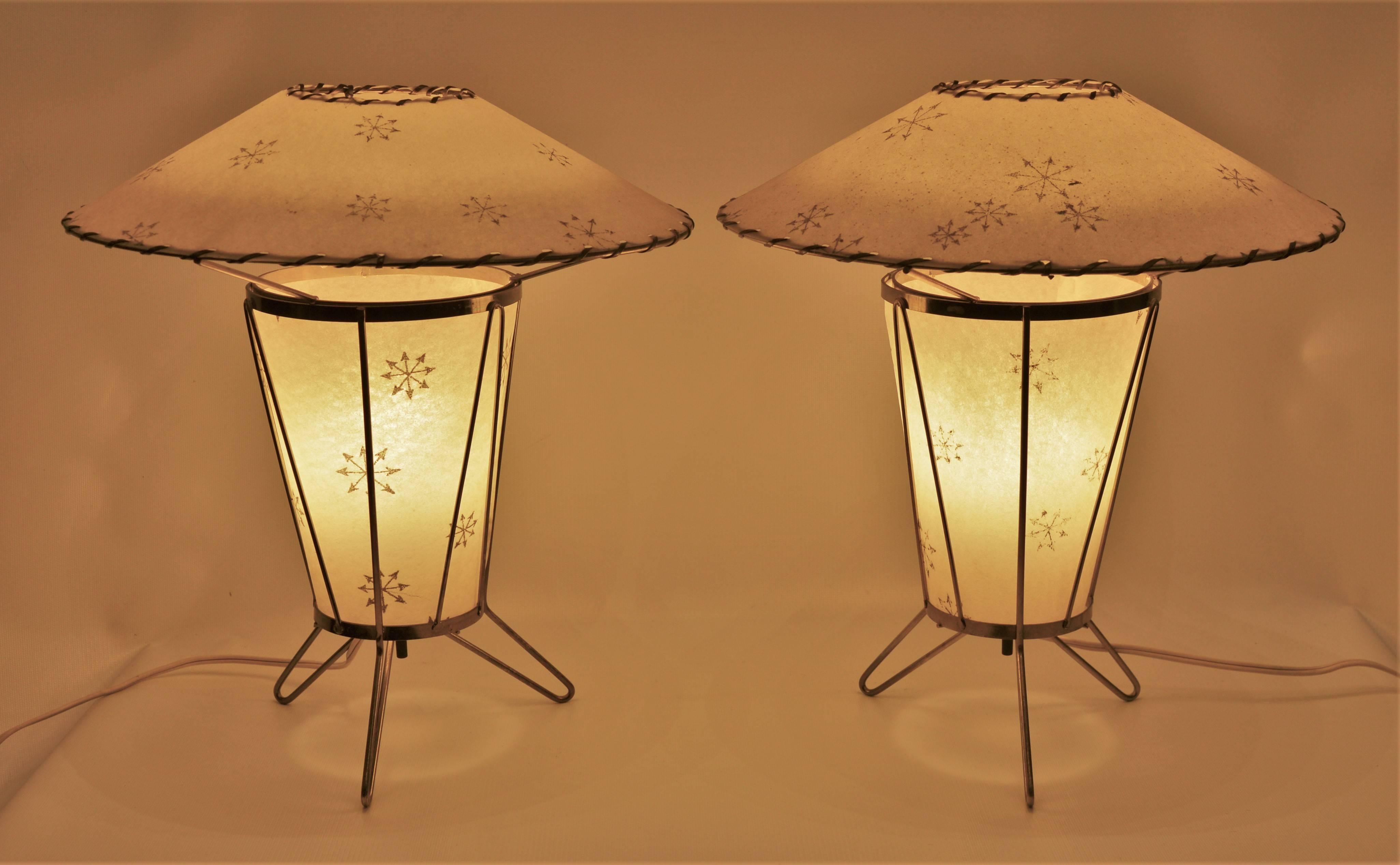 Mid-Century Modern Pair 1950s Atomic Era Fiberglass and Brass Tripod Table Lamps