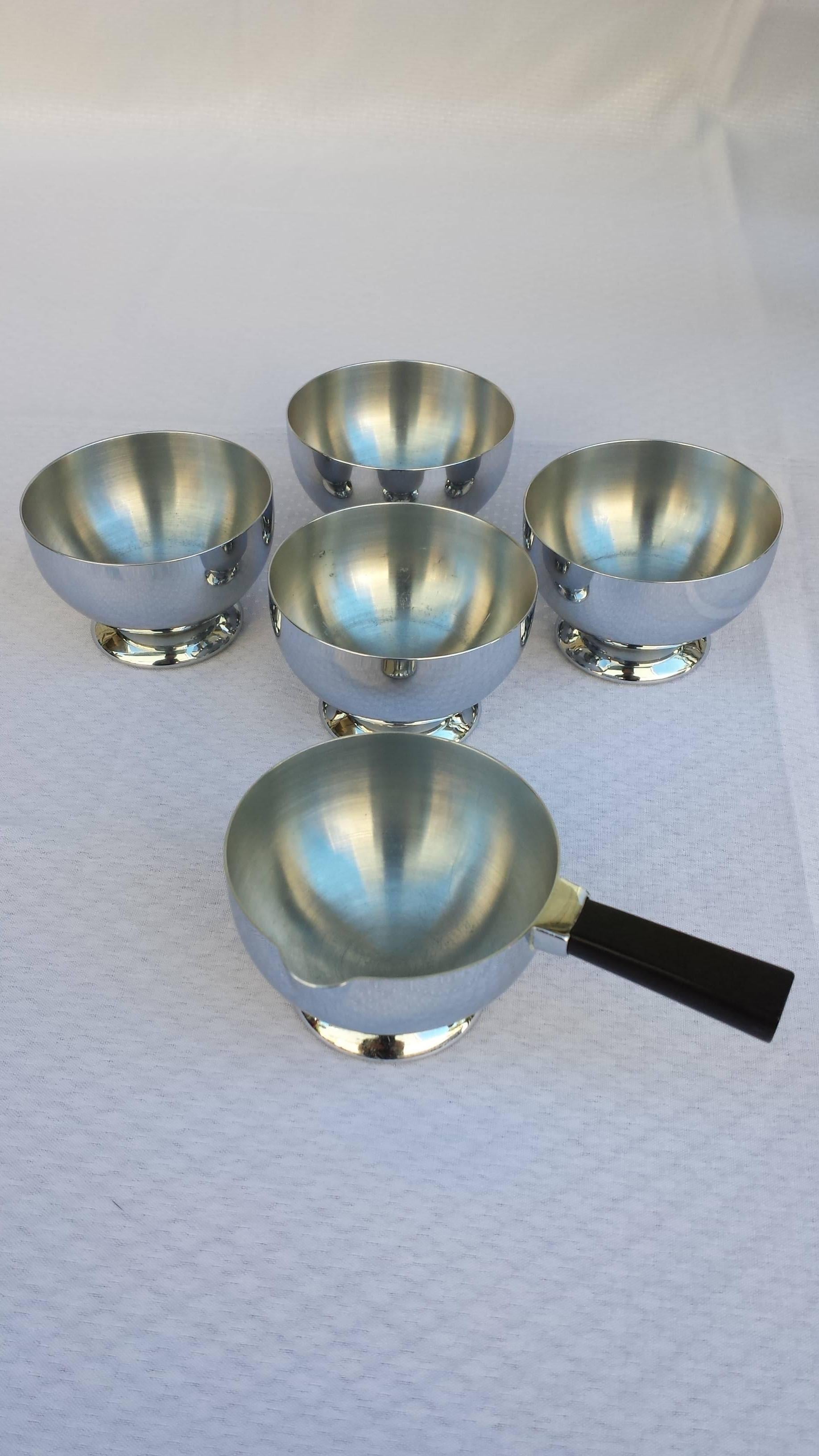 Chase Chrome Six-Piece Bar Set and Sparklets Seltzer Bottle and Pouring Jug In Good Condition In Ottawa, Ontario