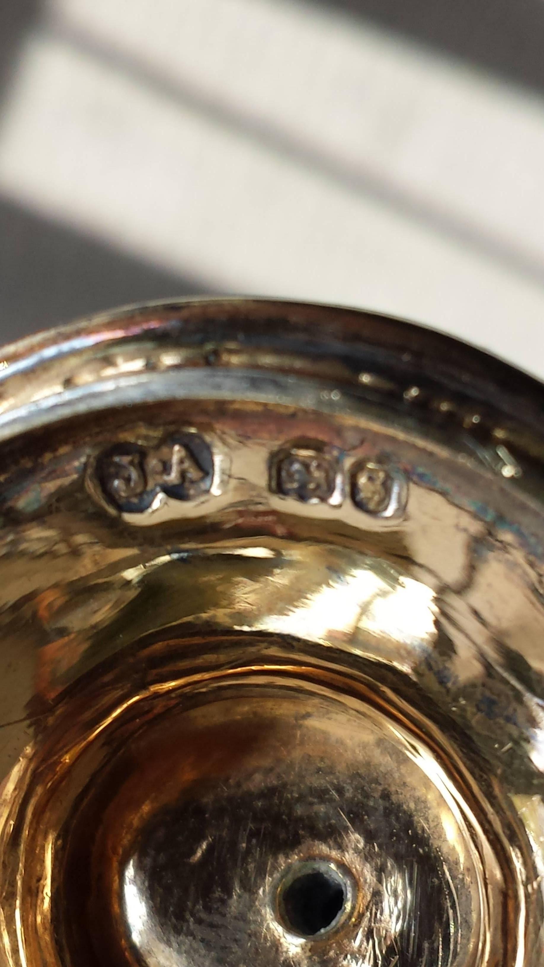 Importante tintero de esterlina y dorado de John & Joseph Angell, Londres, 1853 Silver en venta