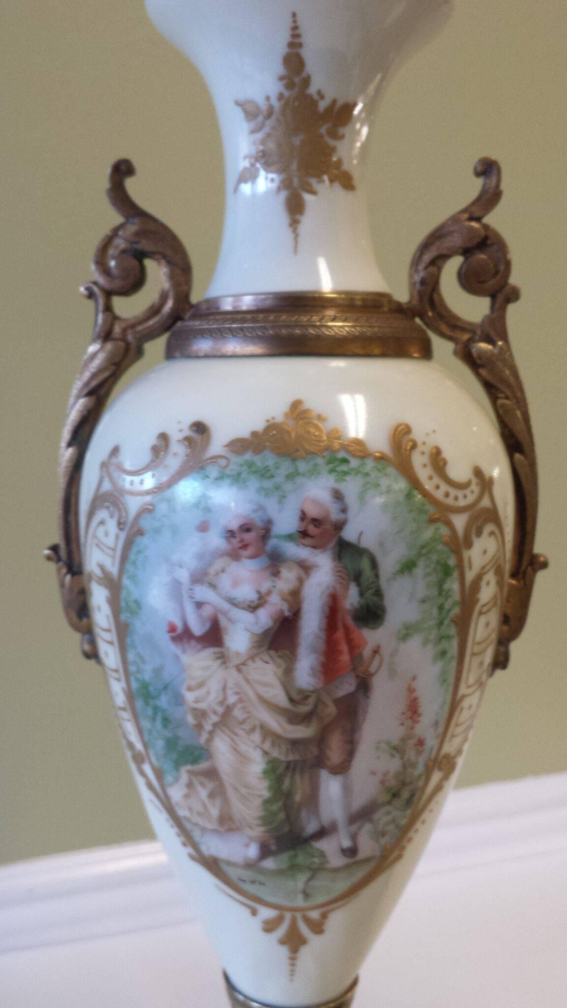 Pair of French Mantle Urns Convertible to Lamp, Bases Factory, Made in France In Good Condition In Ottawa, Ontario