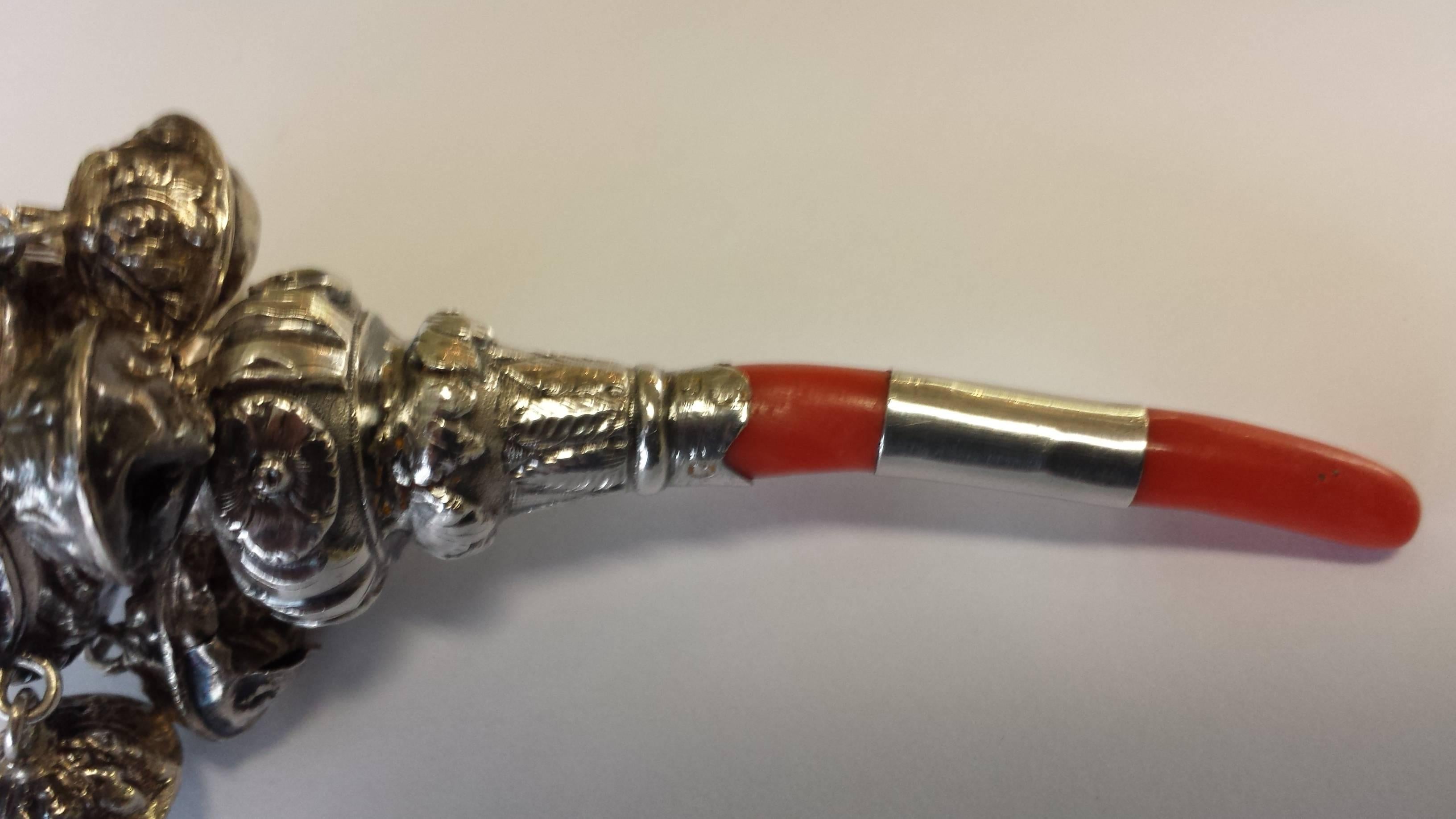 Late Georgian Coral & Sterling Silver Baby Rattle & Teether Birmingham 1834-1835 In Good Condition In Ottawa, Ontario