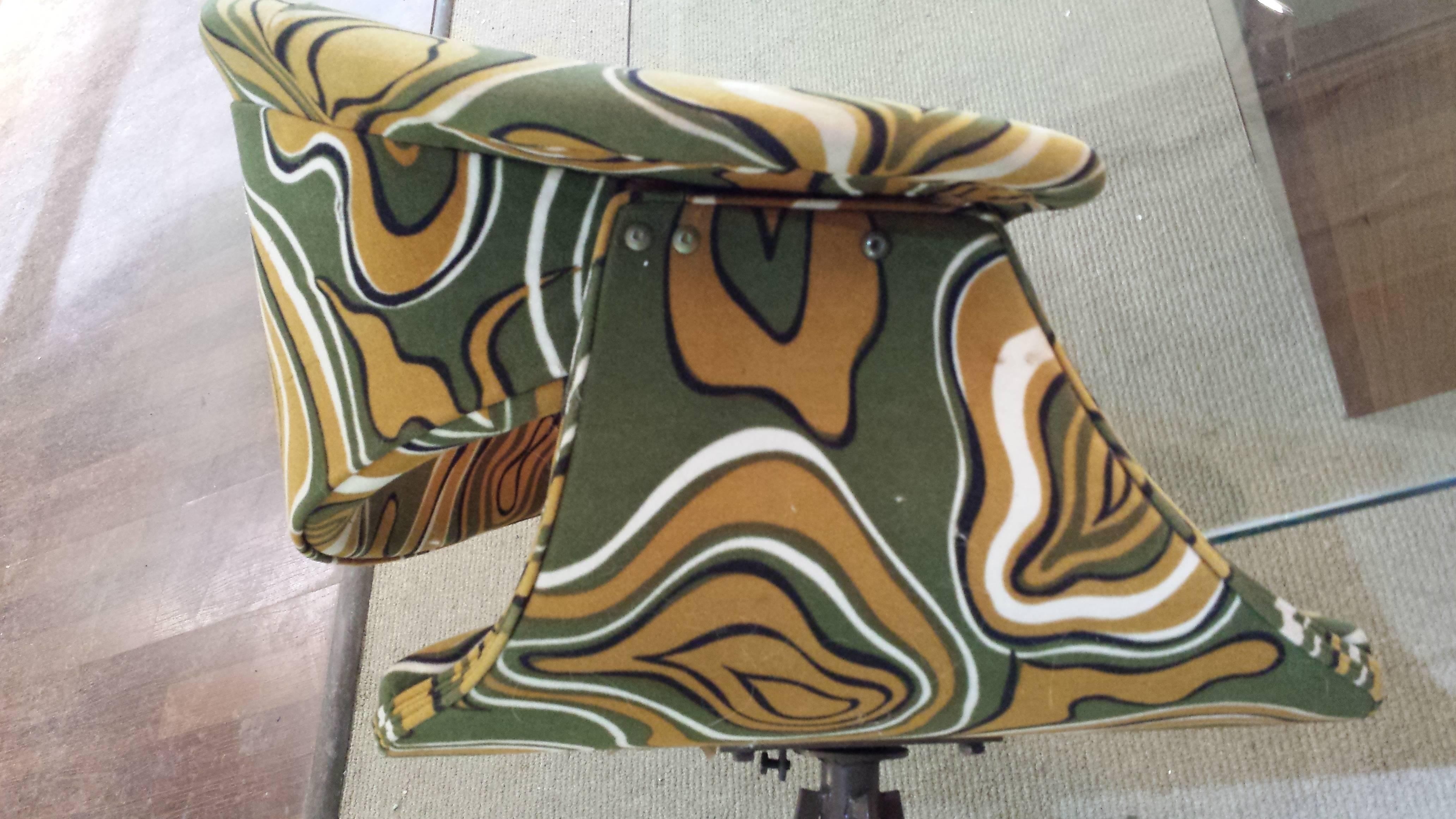 Mid-20th Century Set of Six George Nelson Style Shell/Swag Chairs from 1969 with Original Fabric