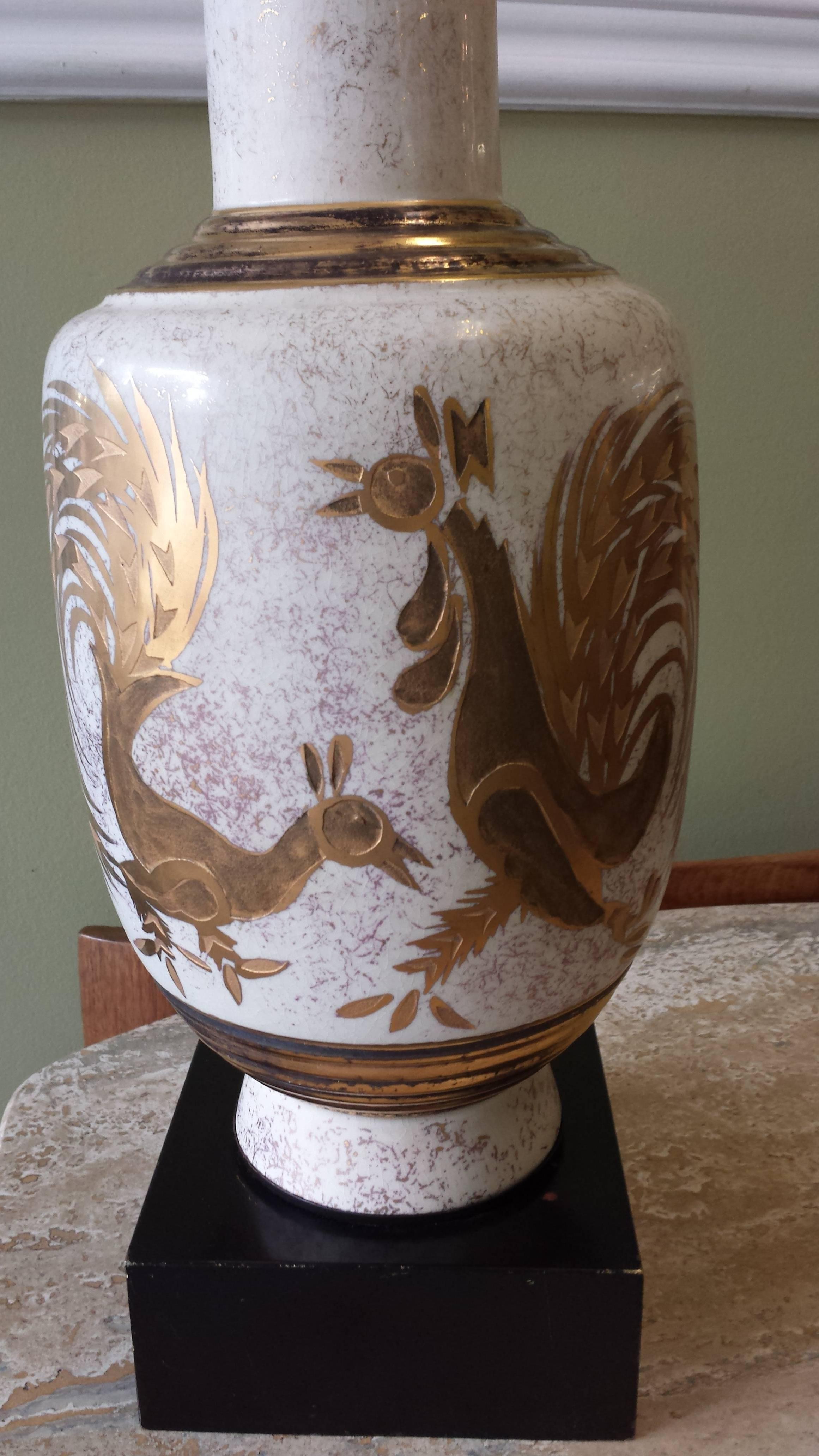 Mid-Century Modern Waylande Gregory Style Gilt Etched Ceramic Table Lamp Hand Decorated Roosters For Sale