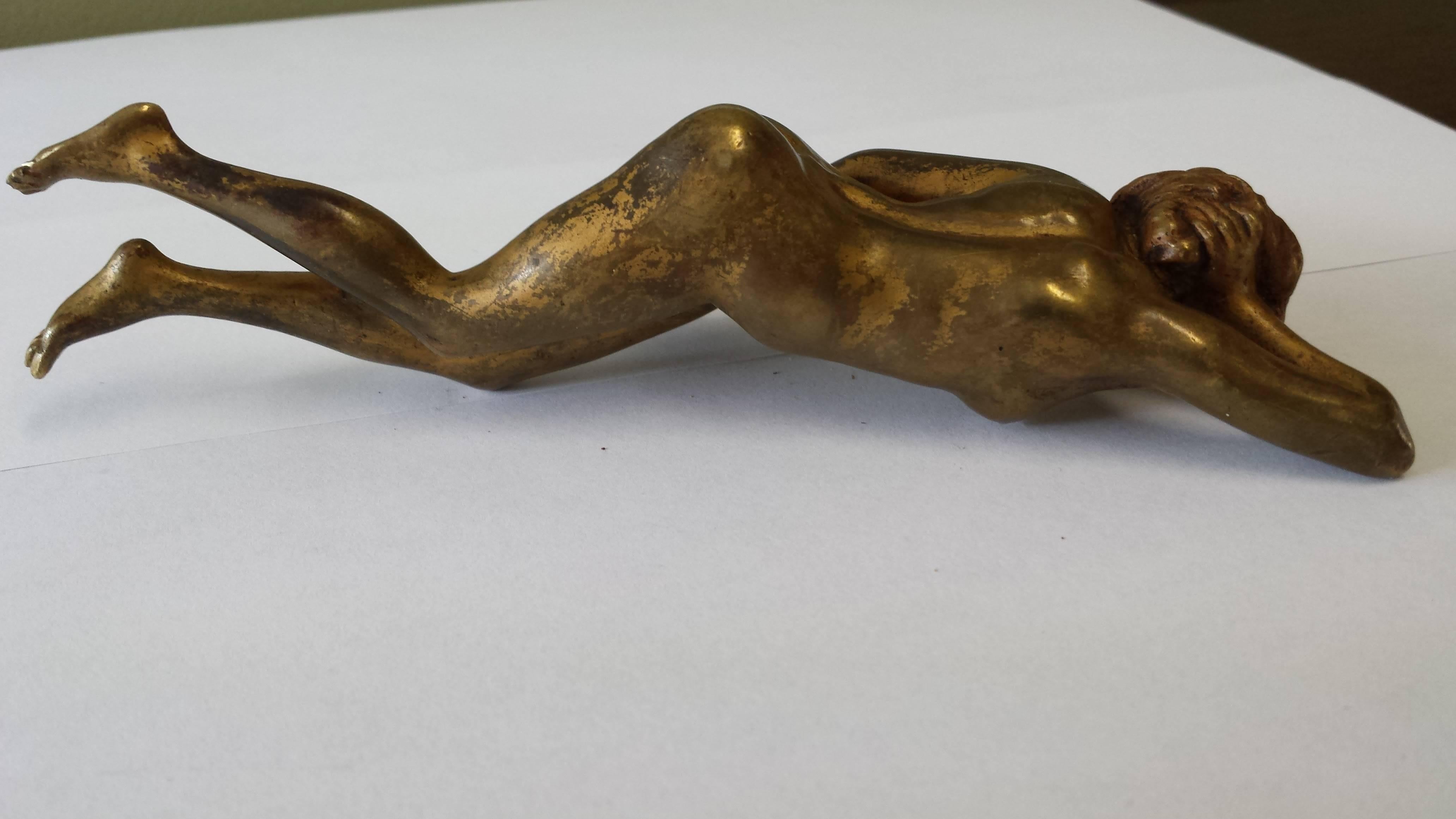 Art Noveau French Gilt Bronze Figure of a Reclining Nude, Early 20th Century 4