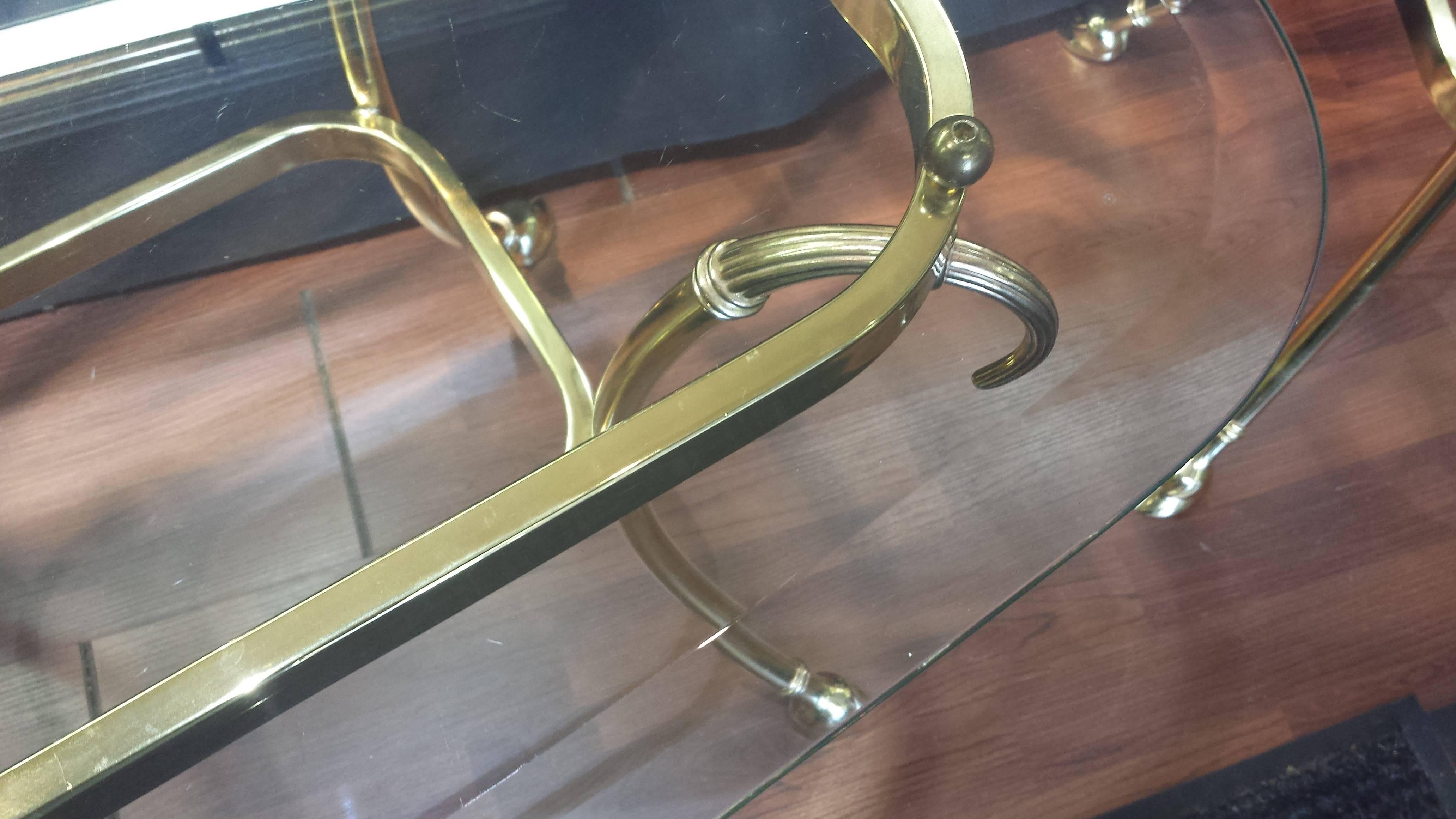 20th Century Pair of Hollywood Regency Brass and Glass Side Tables For Sale