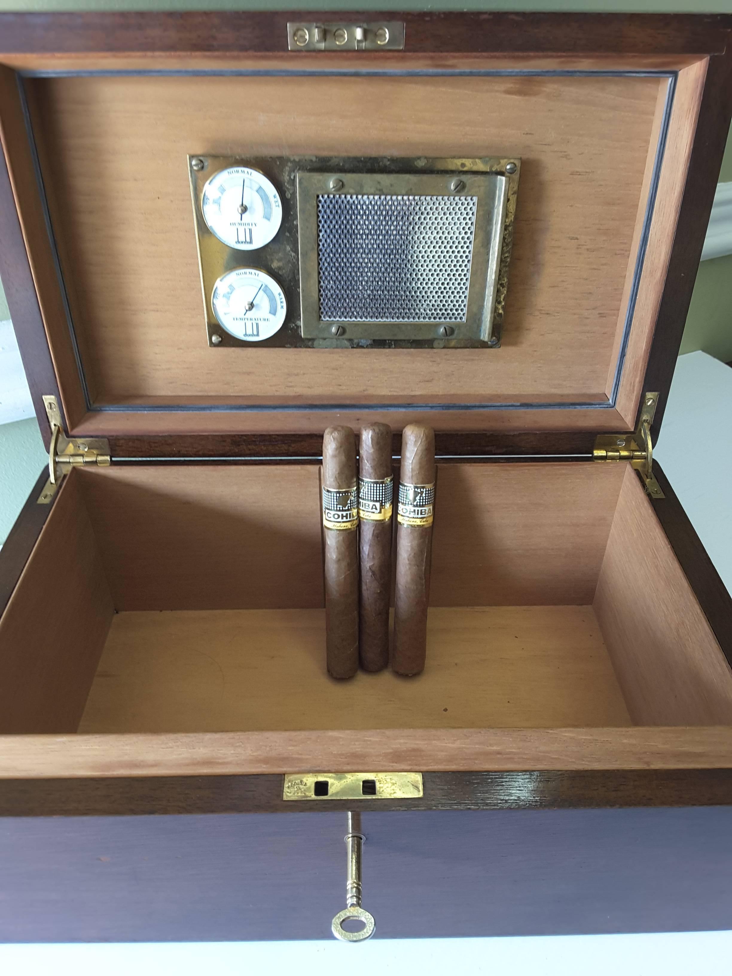 20th Century Dunhill Cigar Humidor in Burl Walnut, circa 1930