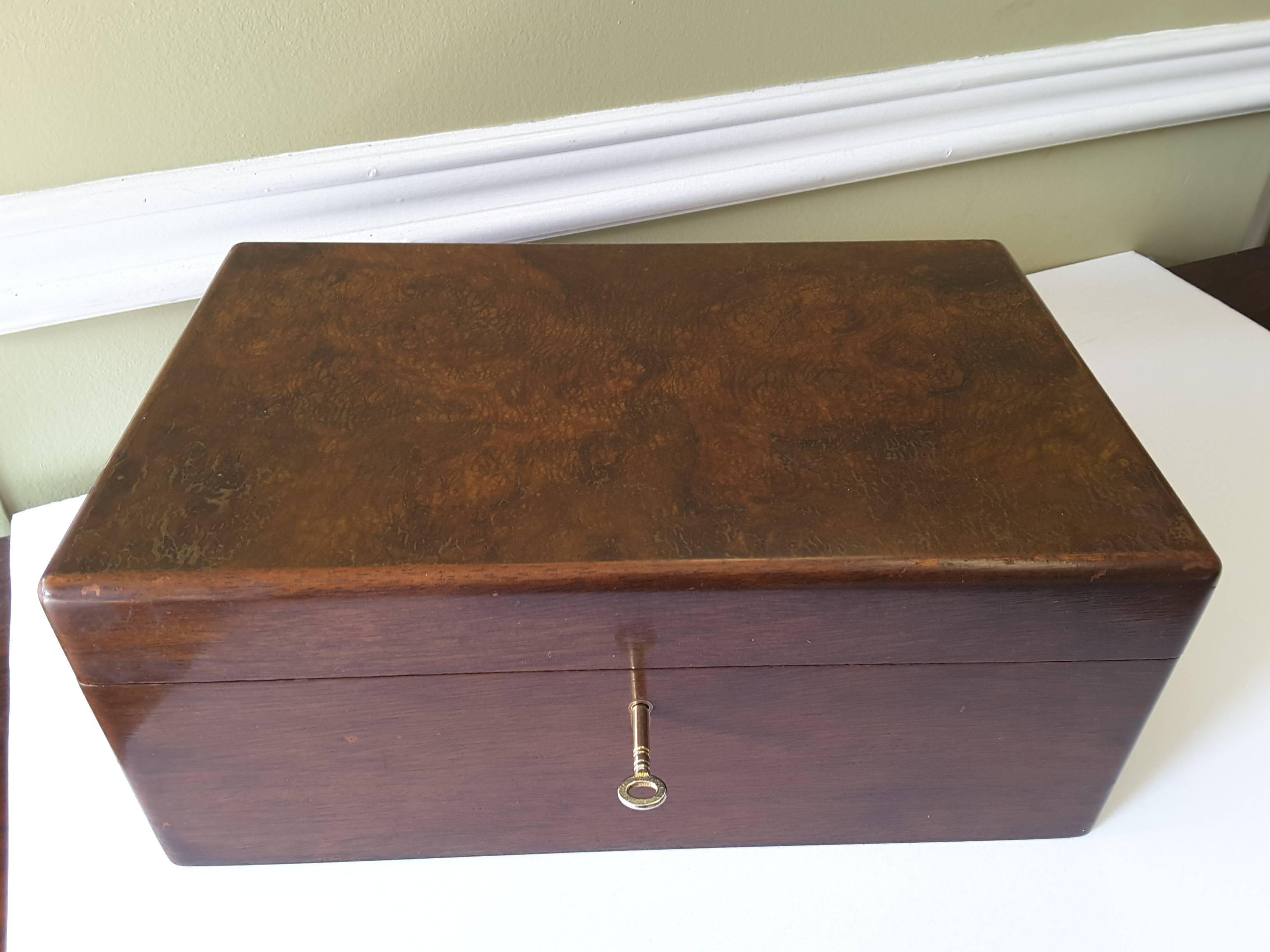 Edwardian Dunhill Cigar Humidor in Burl Walnut, circa 1930