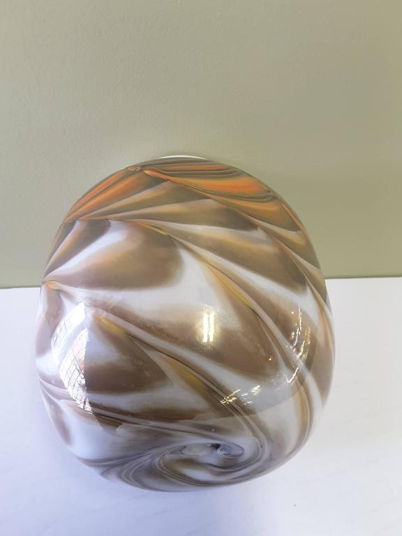 MidCentury Vase Burnt Orange and Iridescent Gold Pulled Feather, Quezal Style For Sale at 1stDibs
