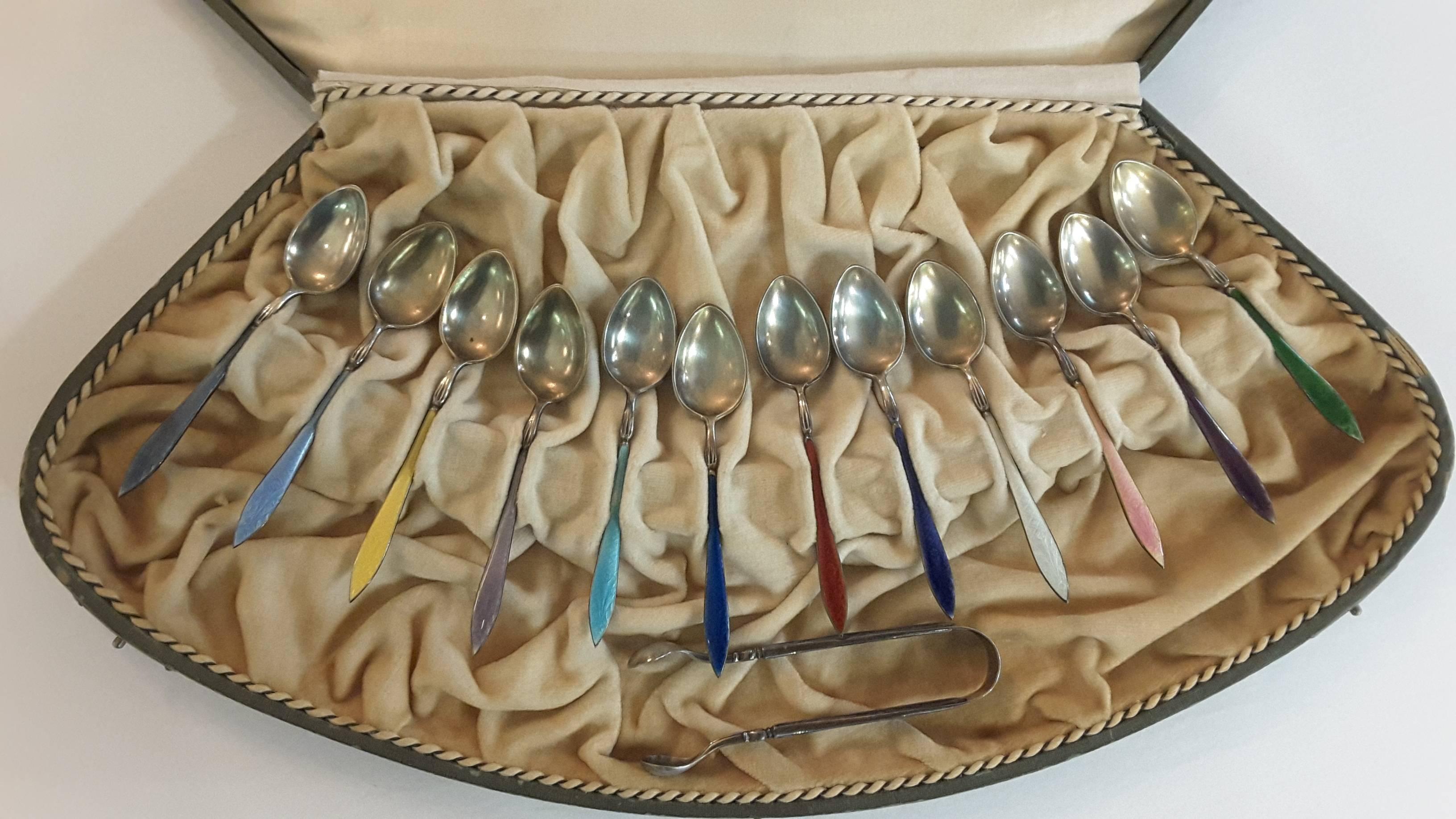 Attractive Set of 12 Demitasse Spoons & Sugar Tongs .925 in Fitted Fanshaped Box For Sale 1