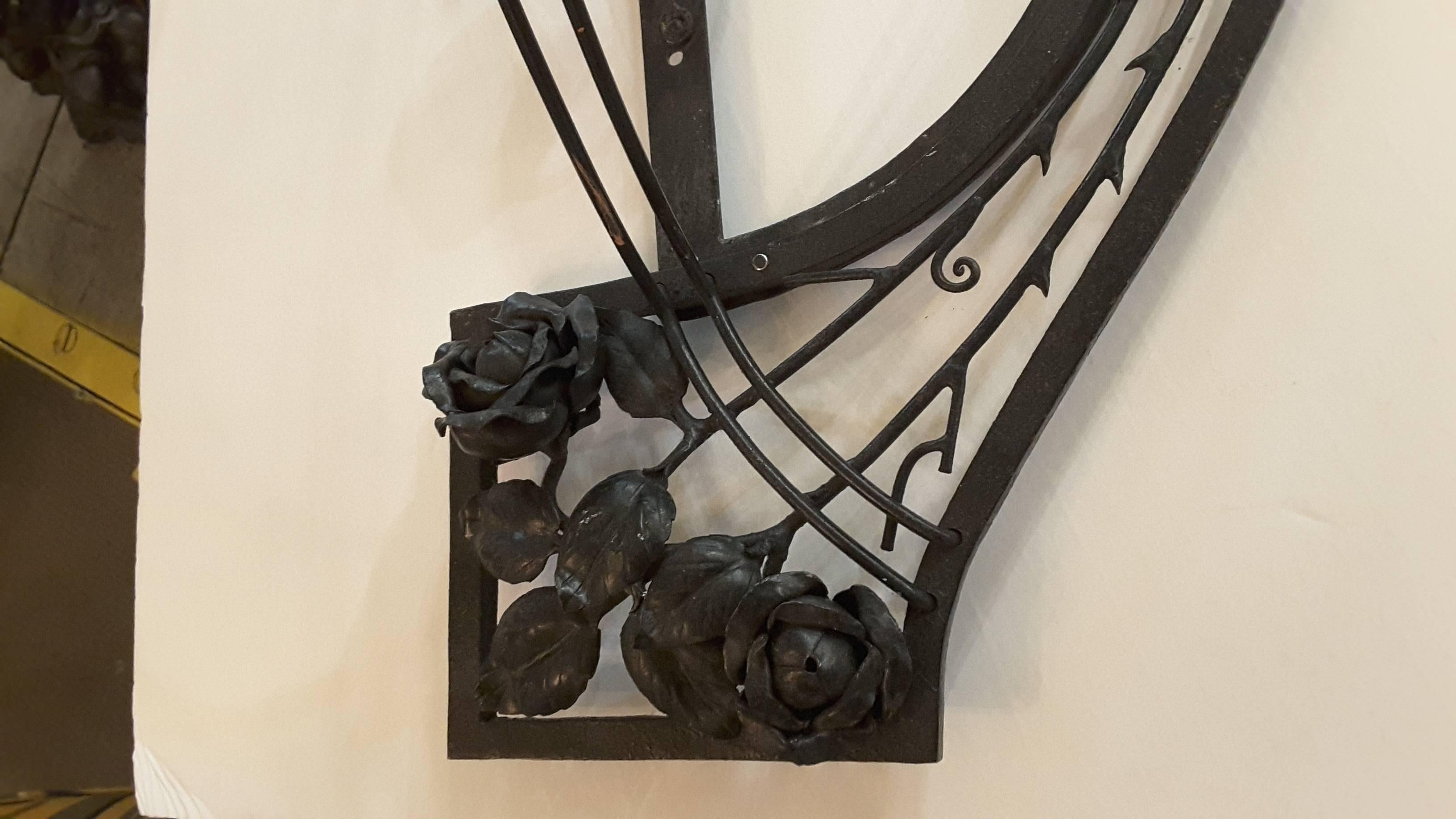 Mid-Century Alabaster and Iron, Wall Sconce with Roses, Vines and Leaves  For Sale 4