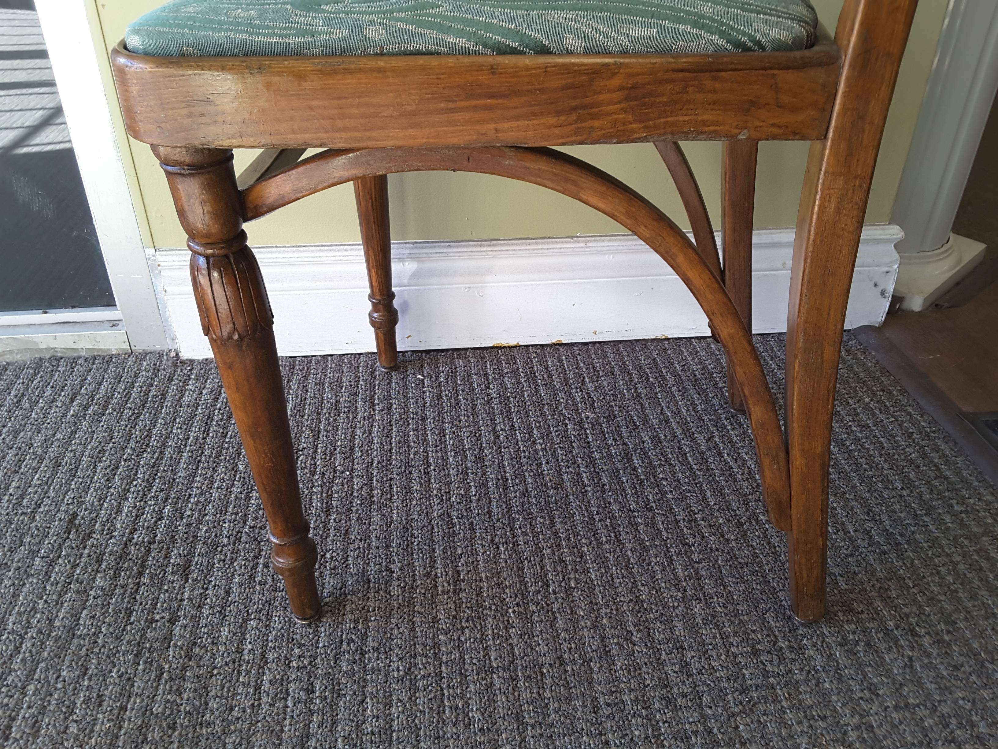 Rare Pair of Bentwood Side Chairs by Jacob & Josef Kohn, Czechoslovakia In Good Condition In Ottawa, Ontario