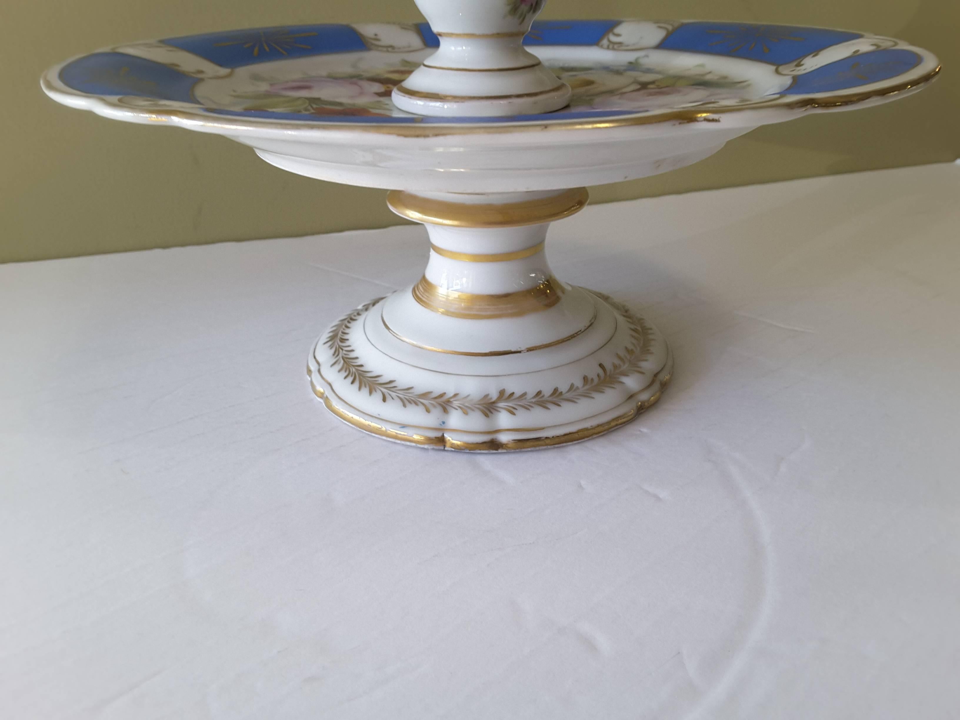 Rare Paris Figural Porcelain Three-Tier Dessert Tazza, circa 1850 1