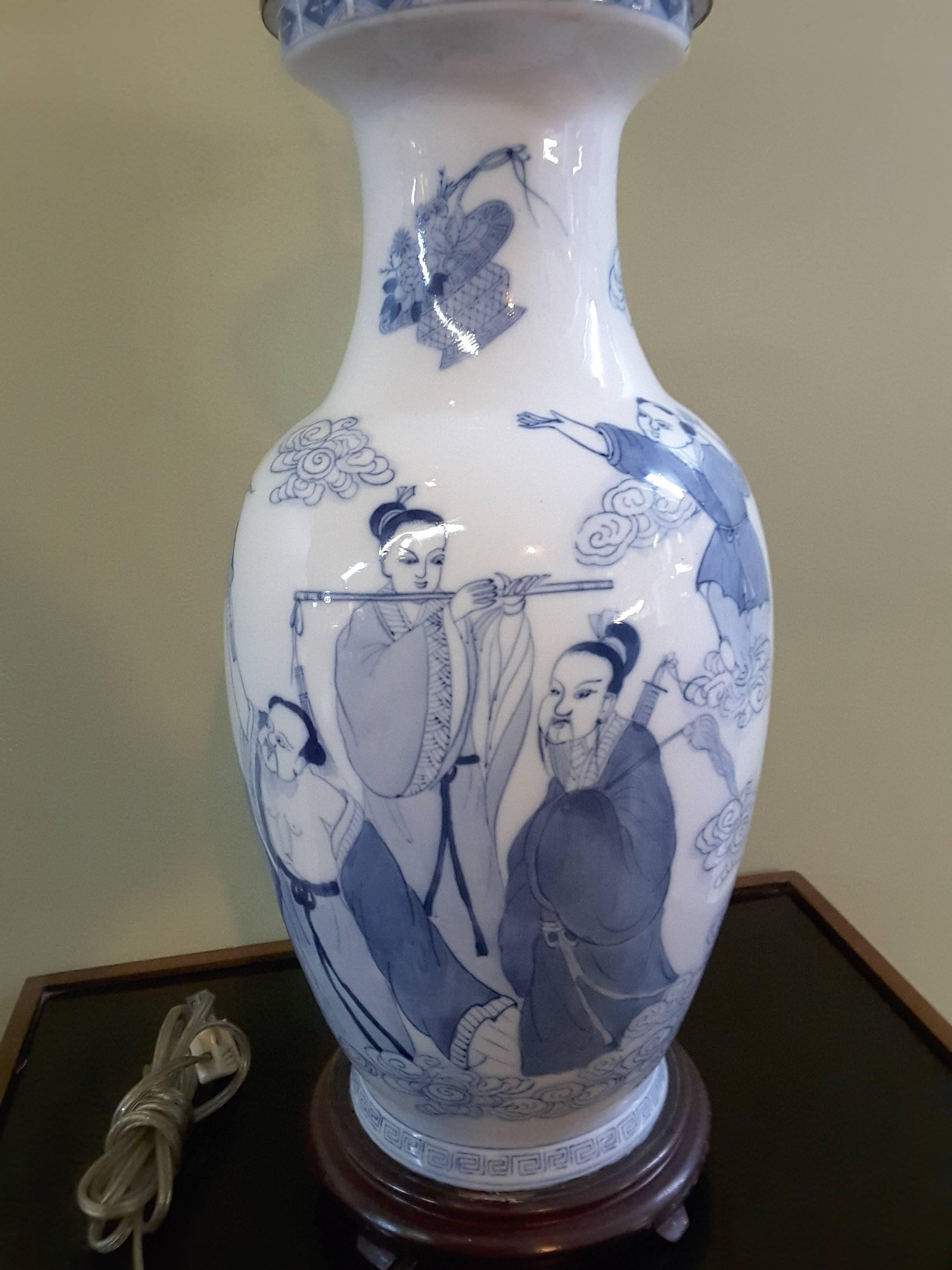 Chinese Export Asian Pictorial Blue and White, With 8 Figures, Table Lamp For Sale