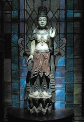 Chinese Carved Wood Standing Figure of Guanyin in the Ming Dynasty Style