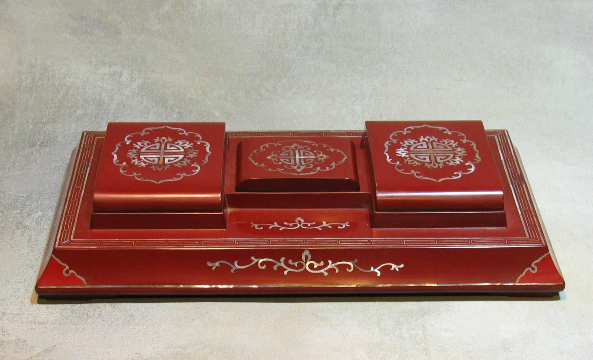 Rare Antique Chinese Red Lacquer Desk Box Early 20th Century For Sale 2