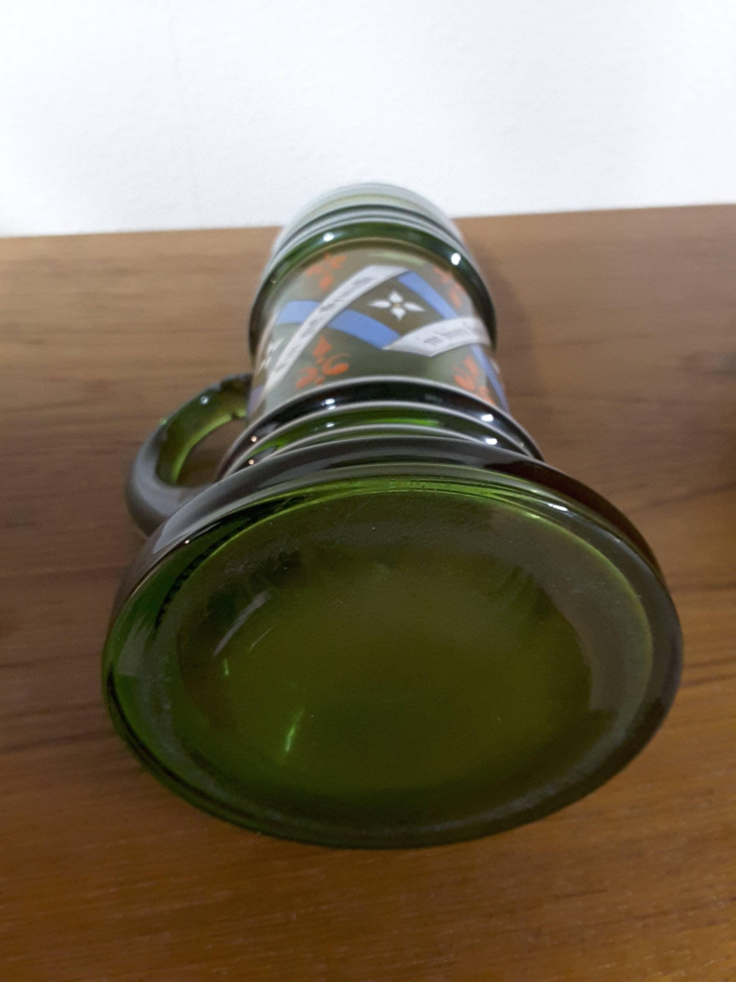 Stein en verre vert Historismus de Bohème, vers 1880 en vente 1