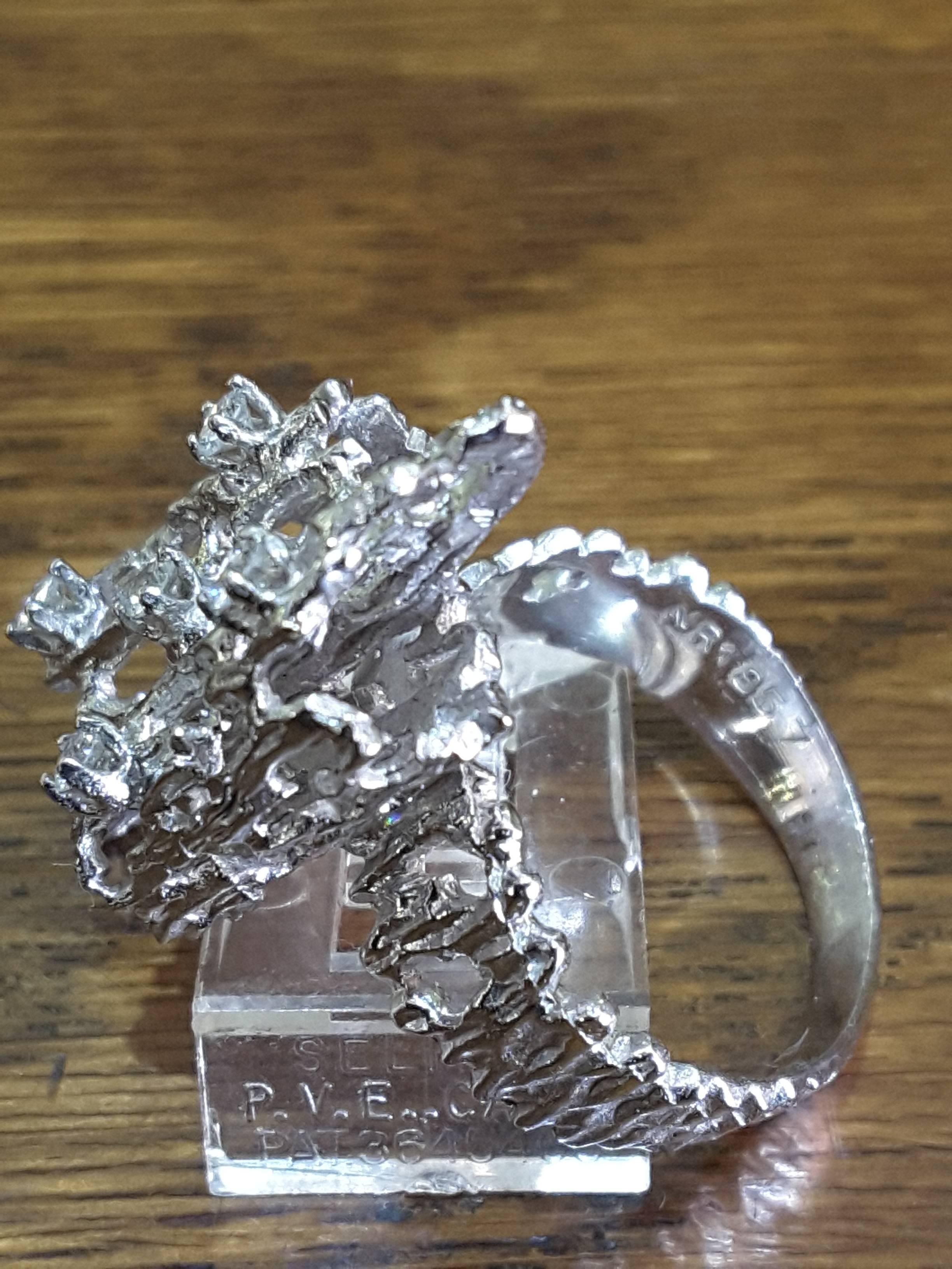Mid-Century Modernist 18k White Gold and Diamond Ring 2