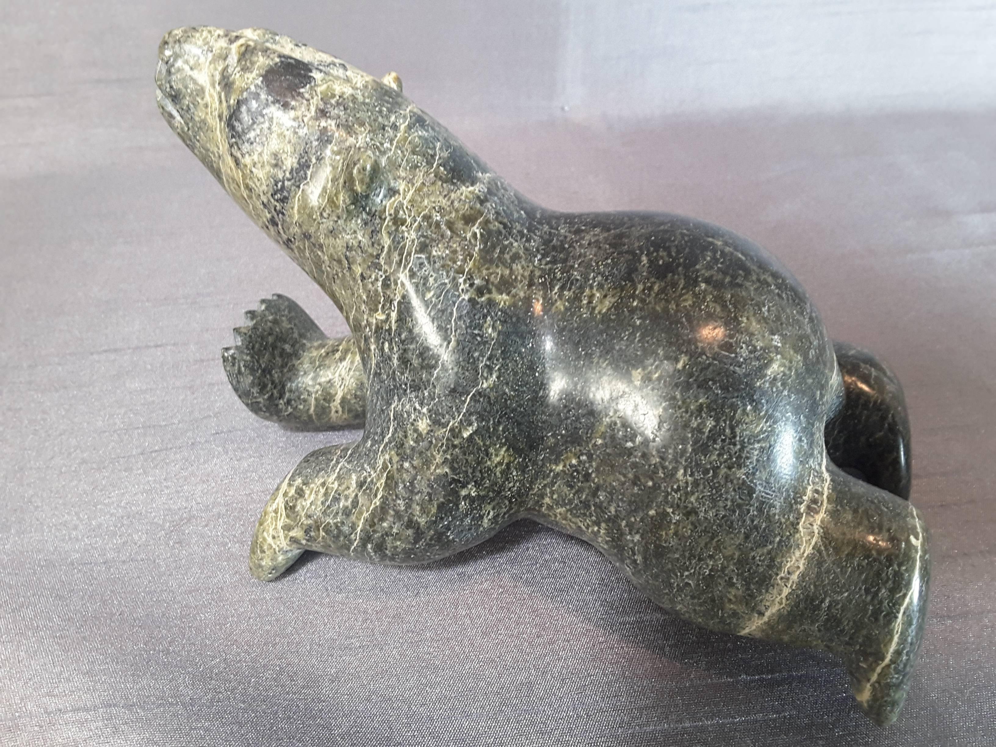 20th Century Pair of Inuit Soapstone Bear Sculptures, circa 1960-1970