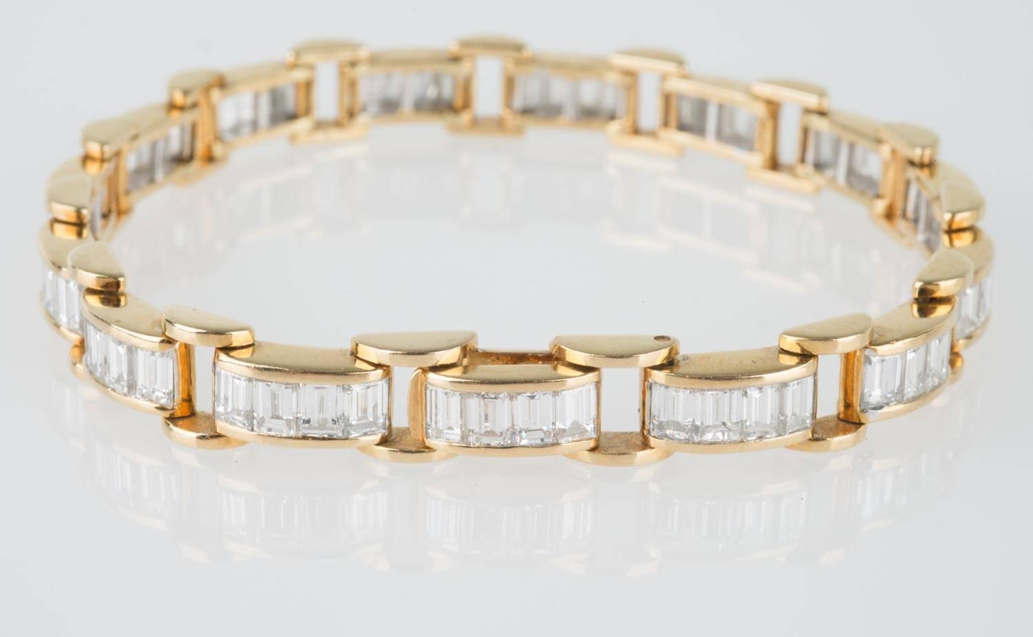 6.85 Carat & 18K Gold, GIA Certified Diamond Bracelet in a Chain Link Style 2