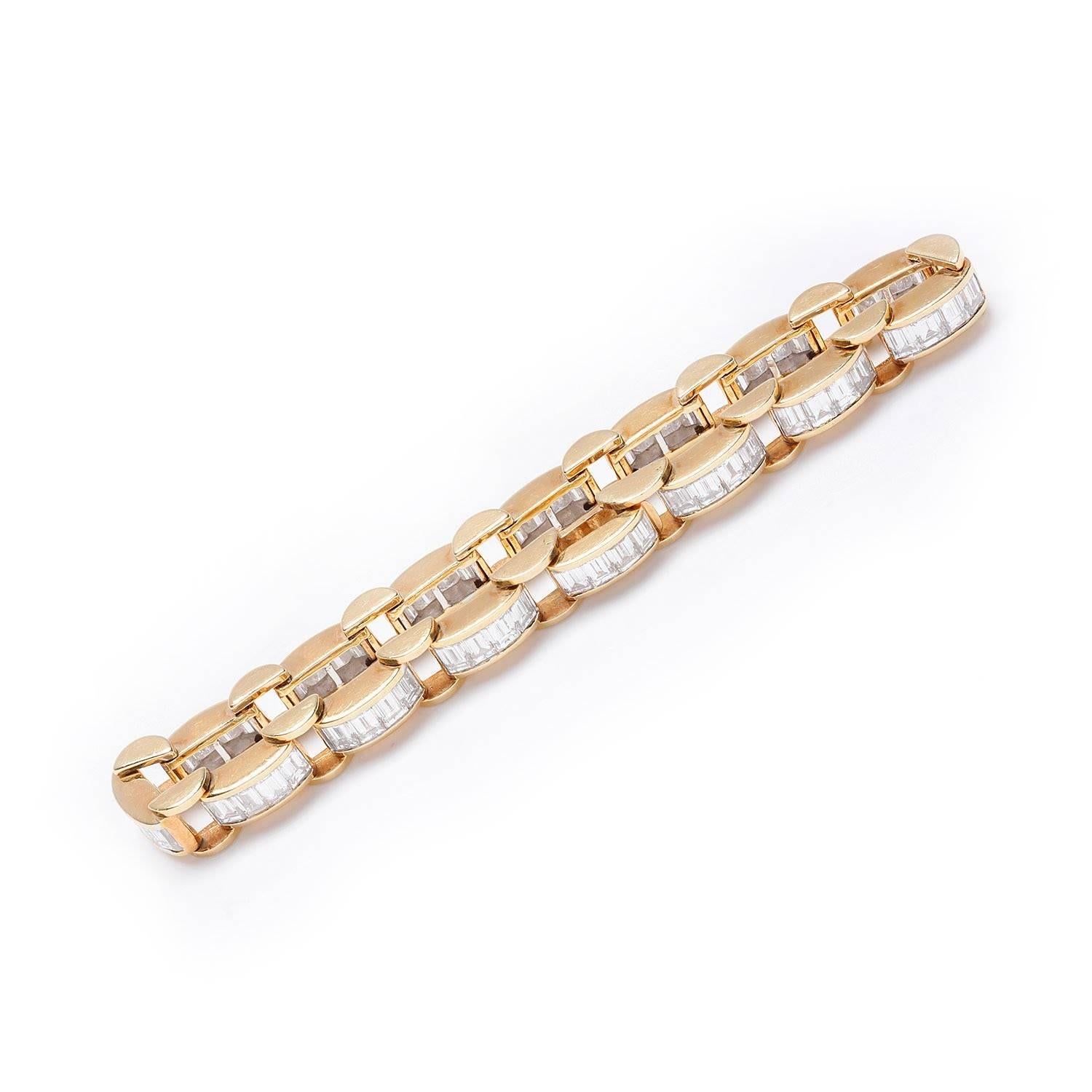 6.85 Carat & 18K Gold, GIA Certified Diamond Bracelet in a Chain Link Style 3