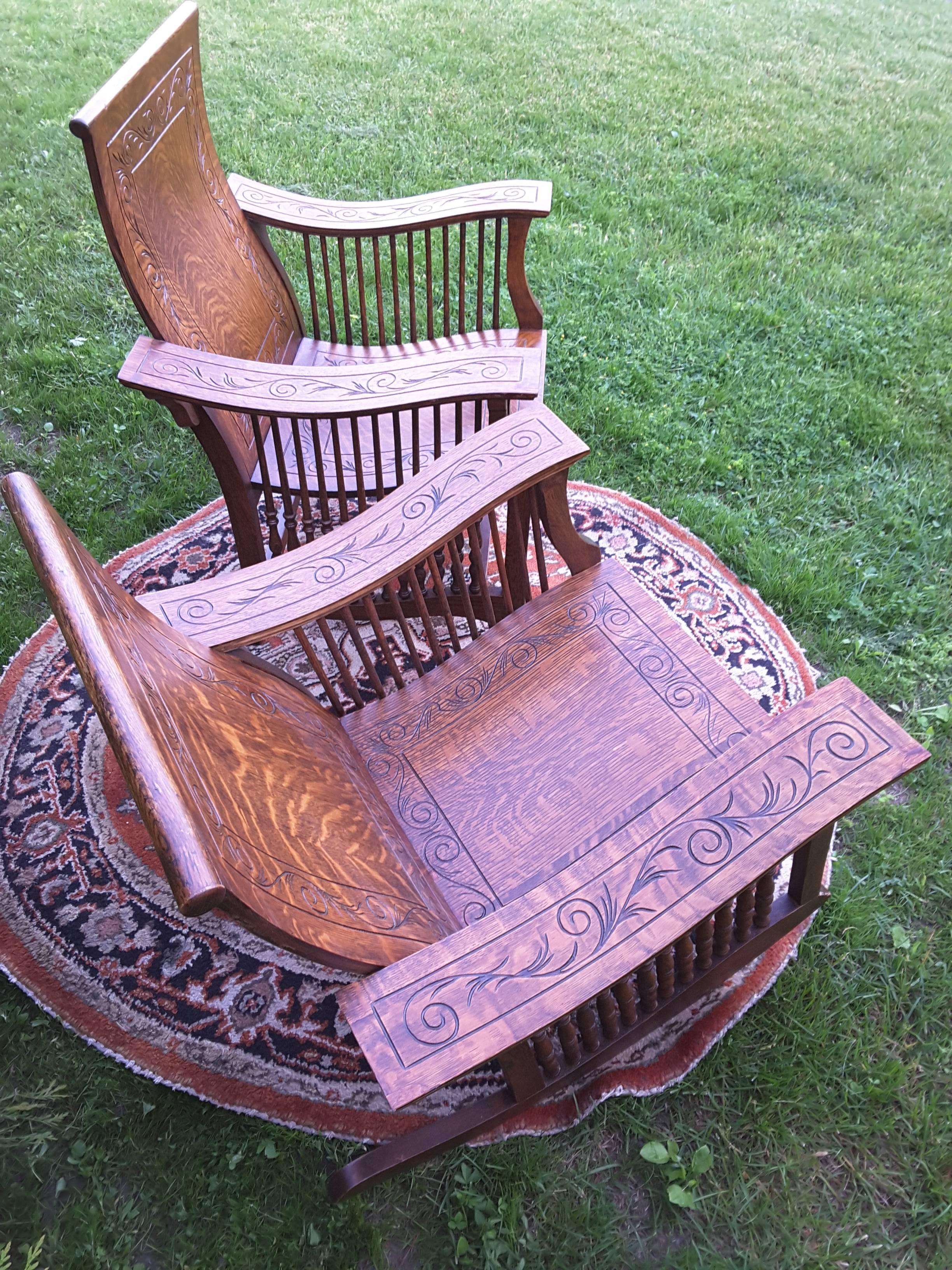 Matched Pair of Quarter Cut Sawn Oak Bentwood Carved Chairs 3