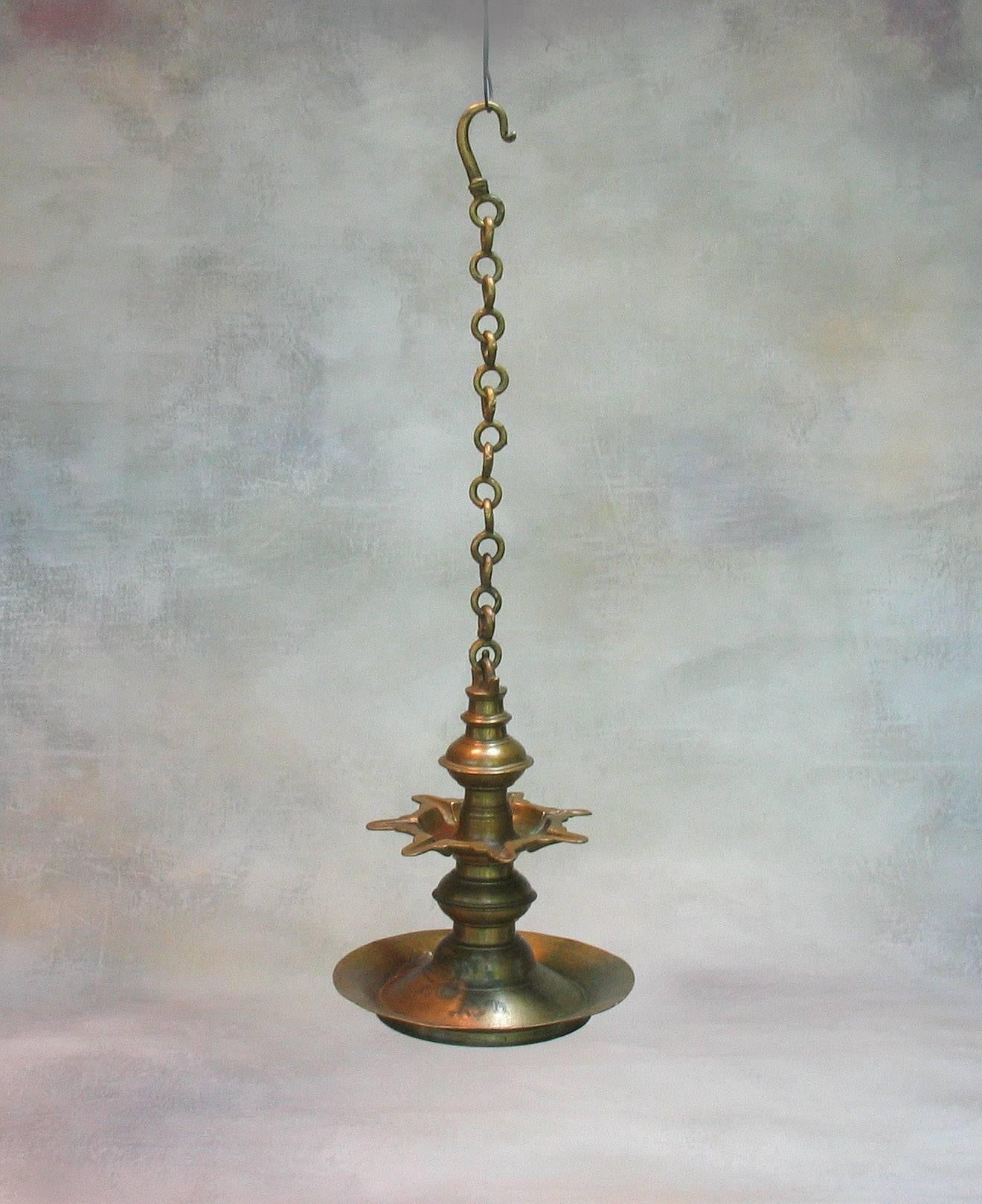 XIXe siècle Lampe à huile suspendue en bronze 