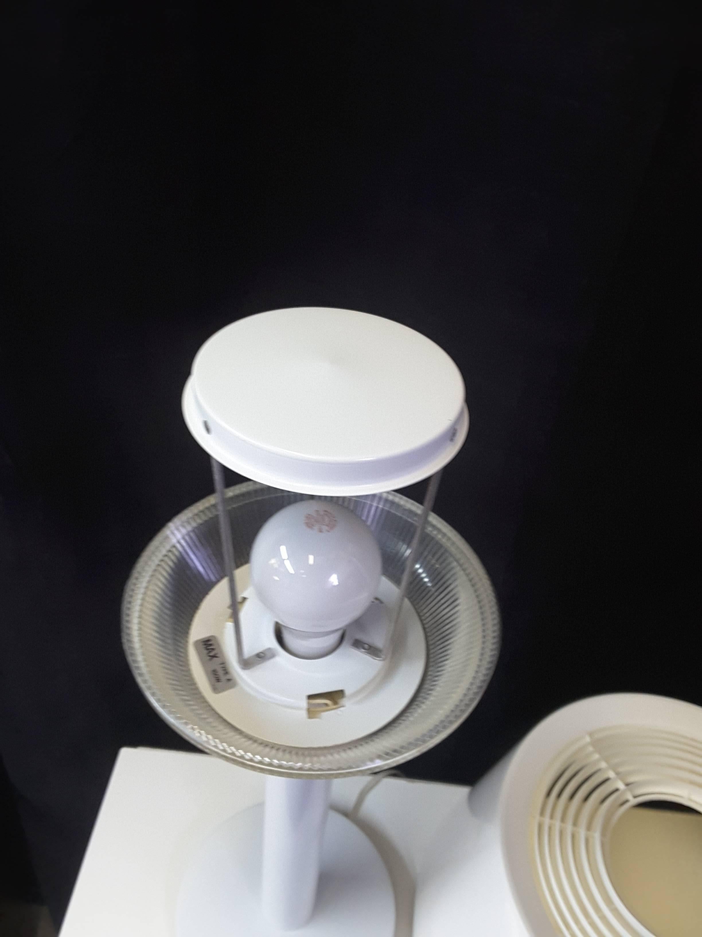Mid-Century Modern Gerald Thurston Table Lamp for Lightolier All in White