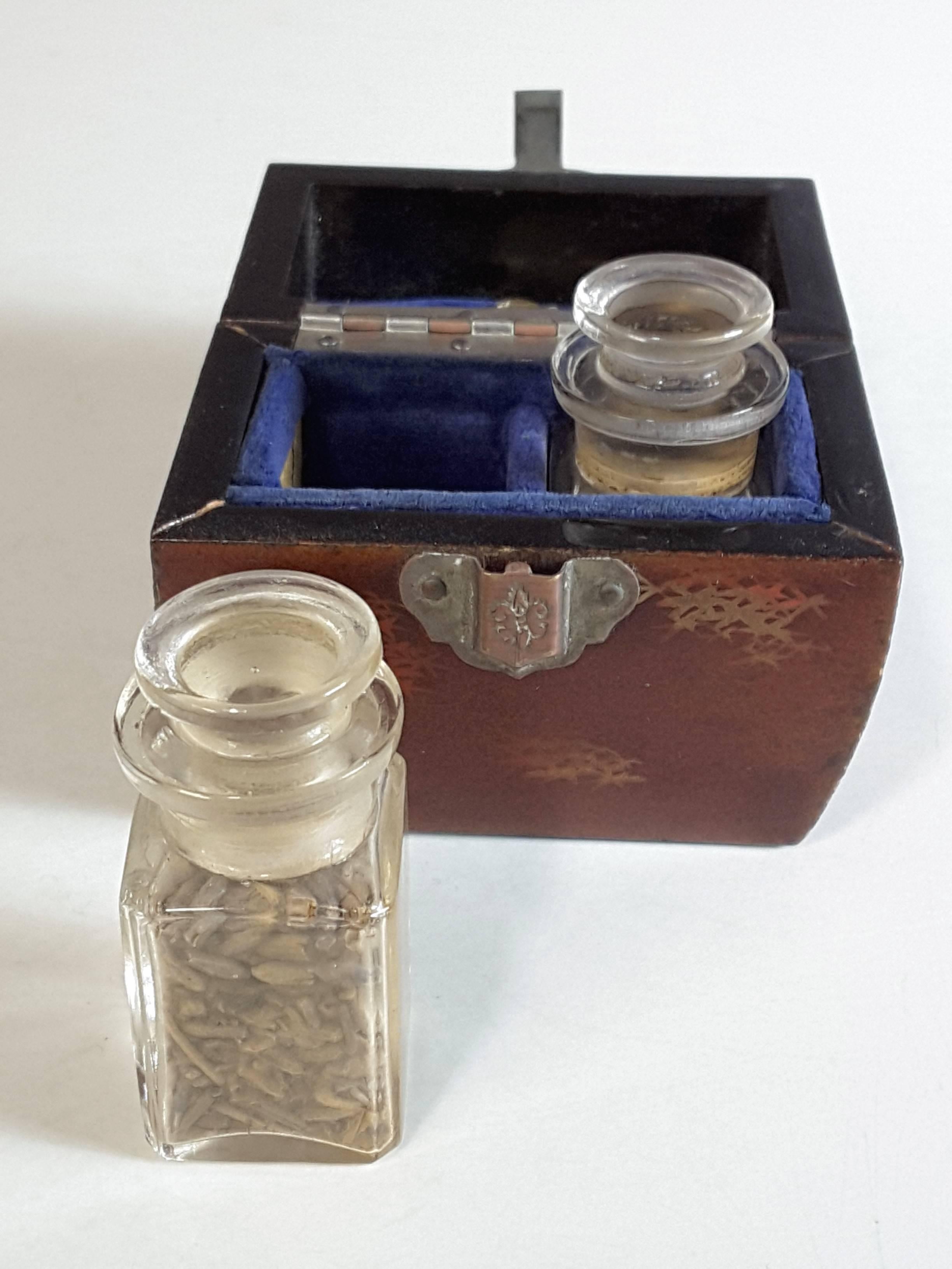 Miniature Chinese Herb/Medicinal Fitted Case with Two Glass Bottles In Good Condition In Ottawa, Ontario