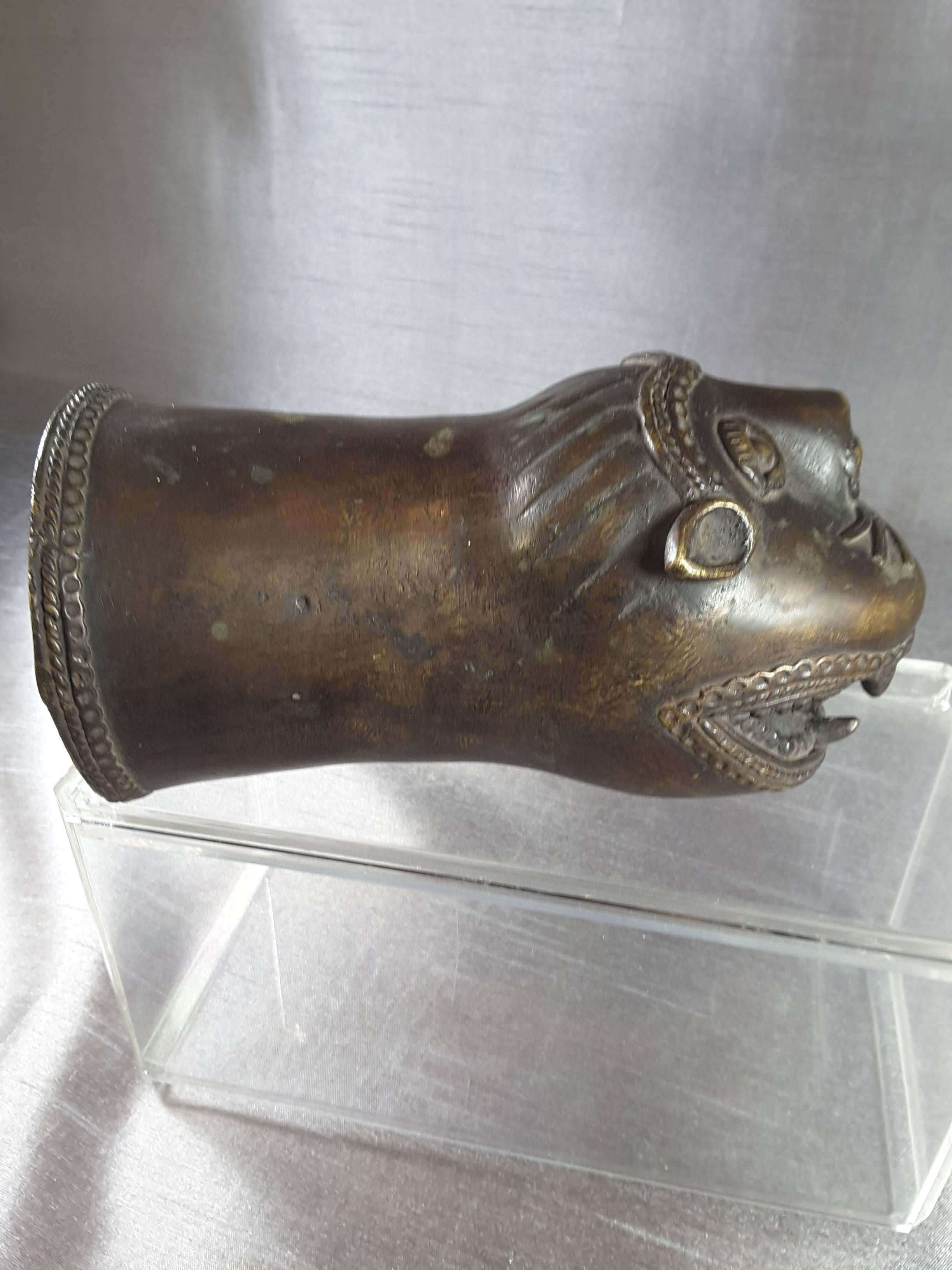 18th-19th Century Palanquin Mythical Tiger Finial Handle in Bronze 1