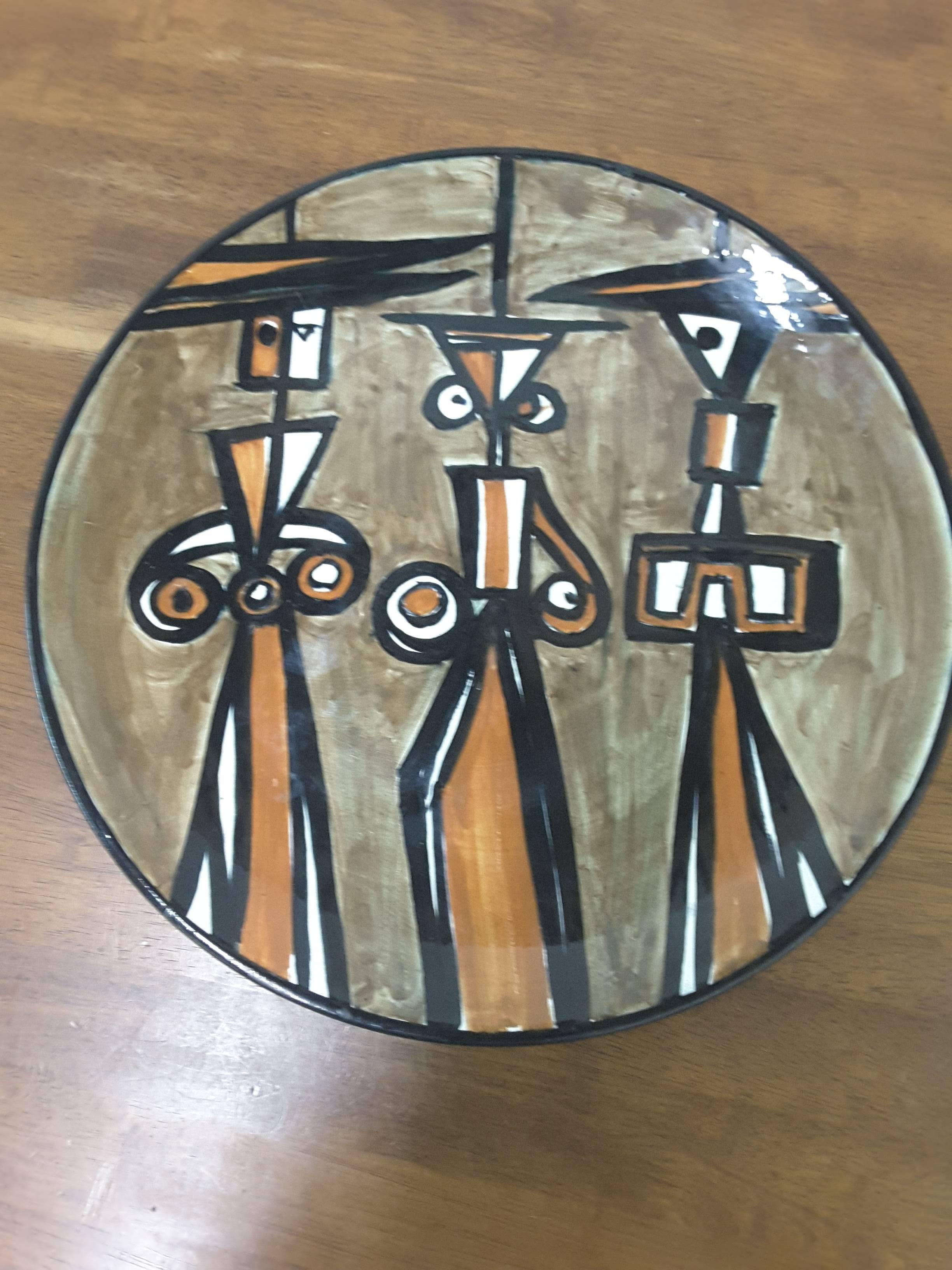 Picasso Inspired 1959 Polish Signed Charger In Good Condition In Ottawa, Ontario