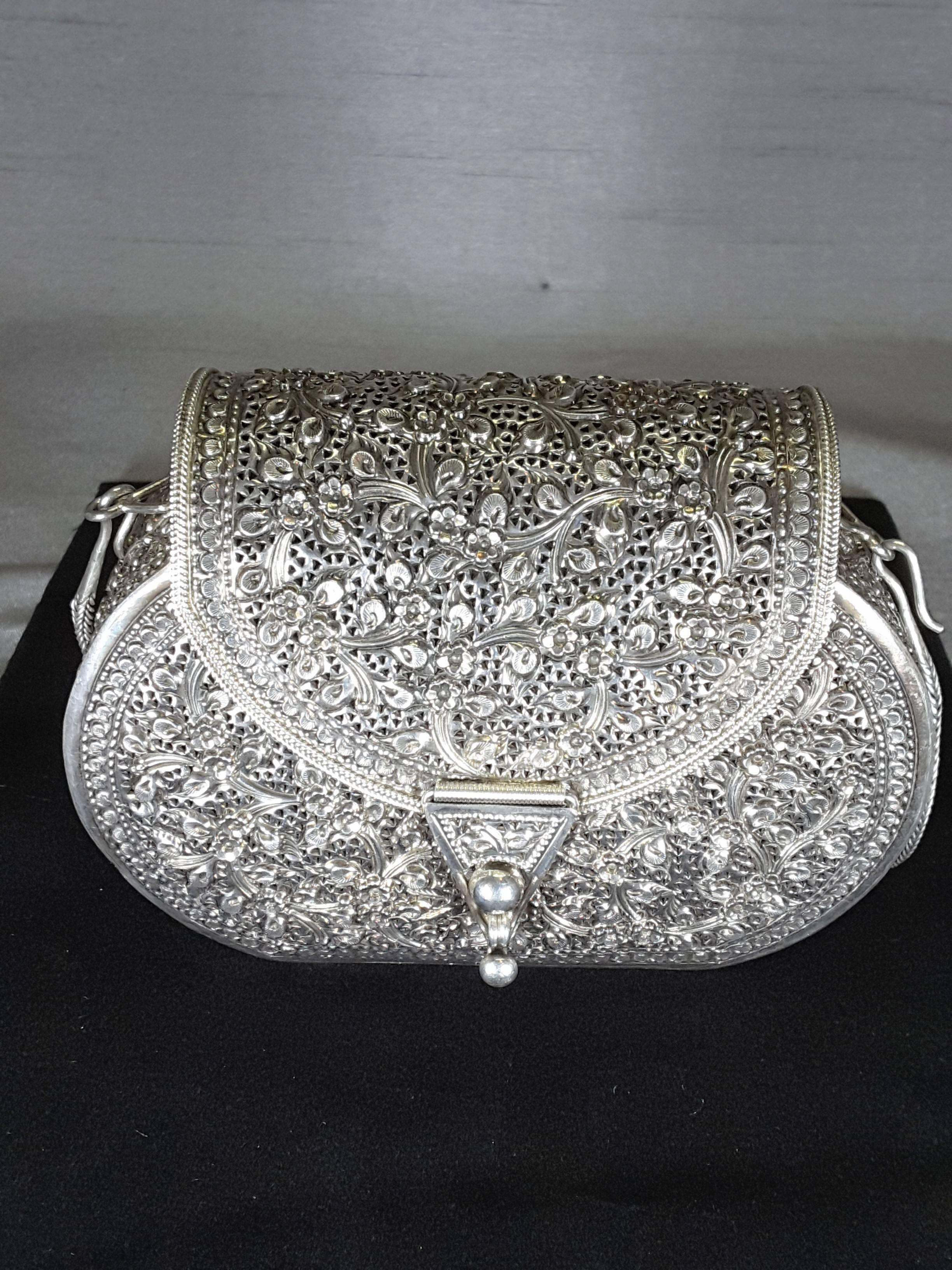 Sterling Silver Floral Decorated Evening Purse 3