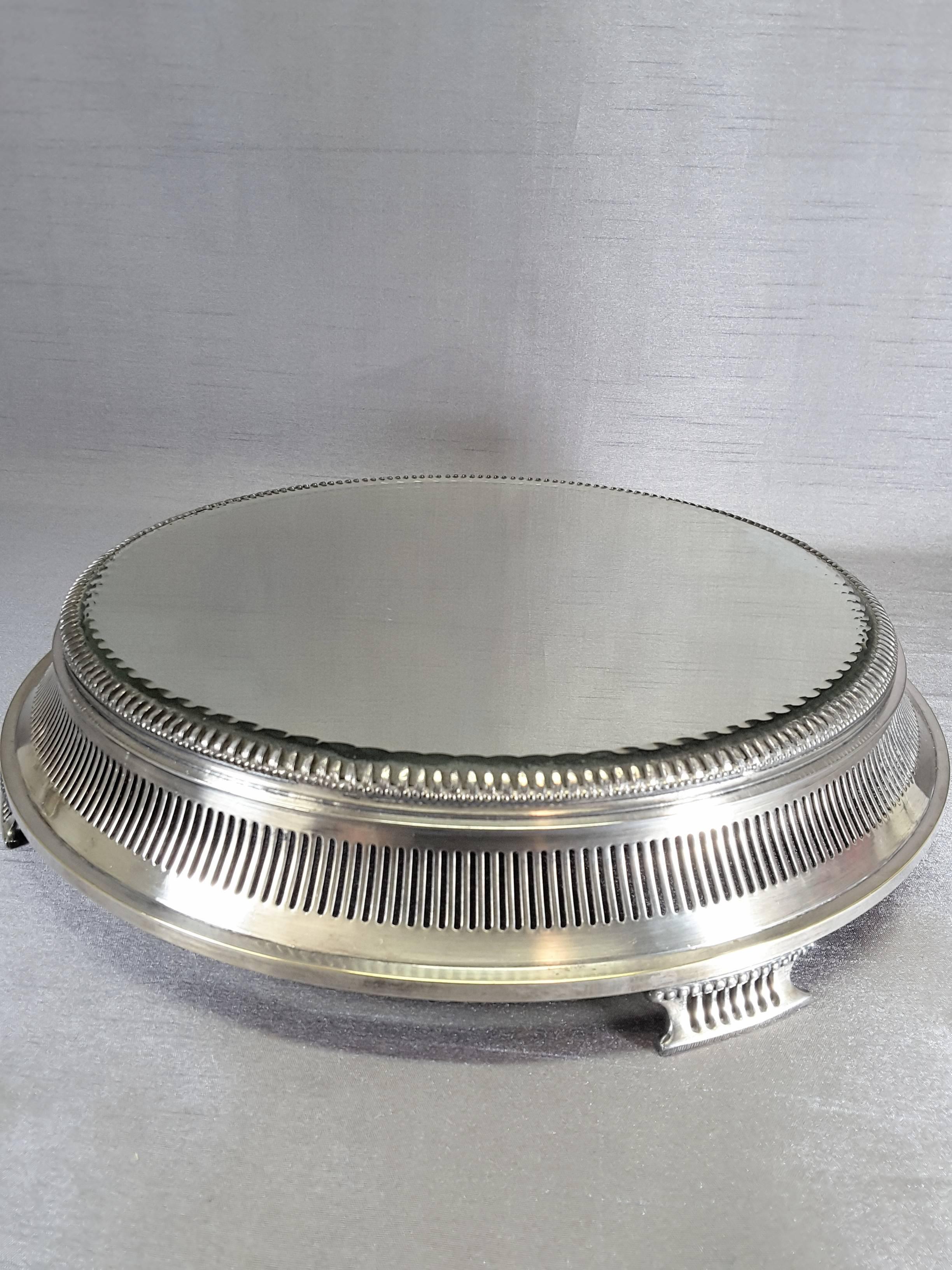 Canadian Edwardian Silver Plate Centrepiece or Wedding Cake Stand
