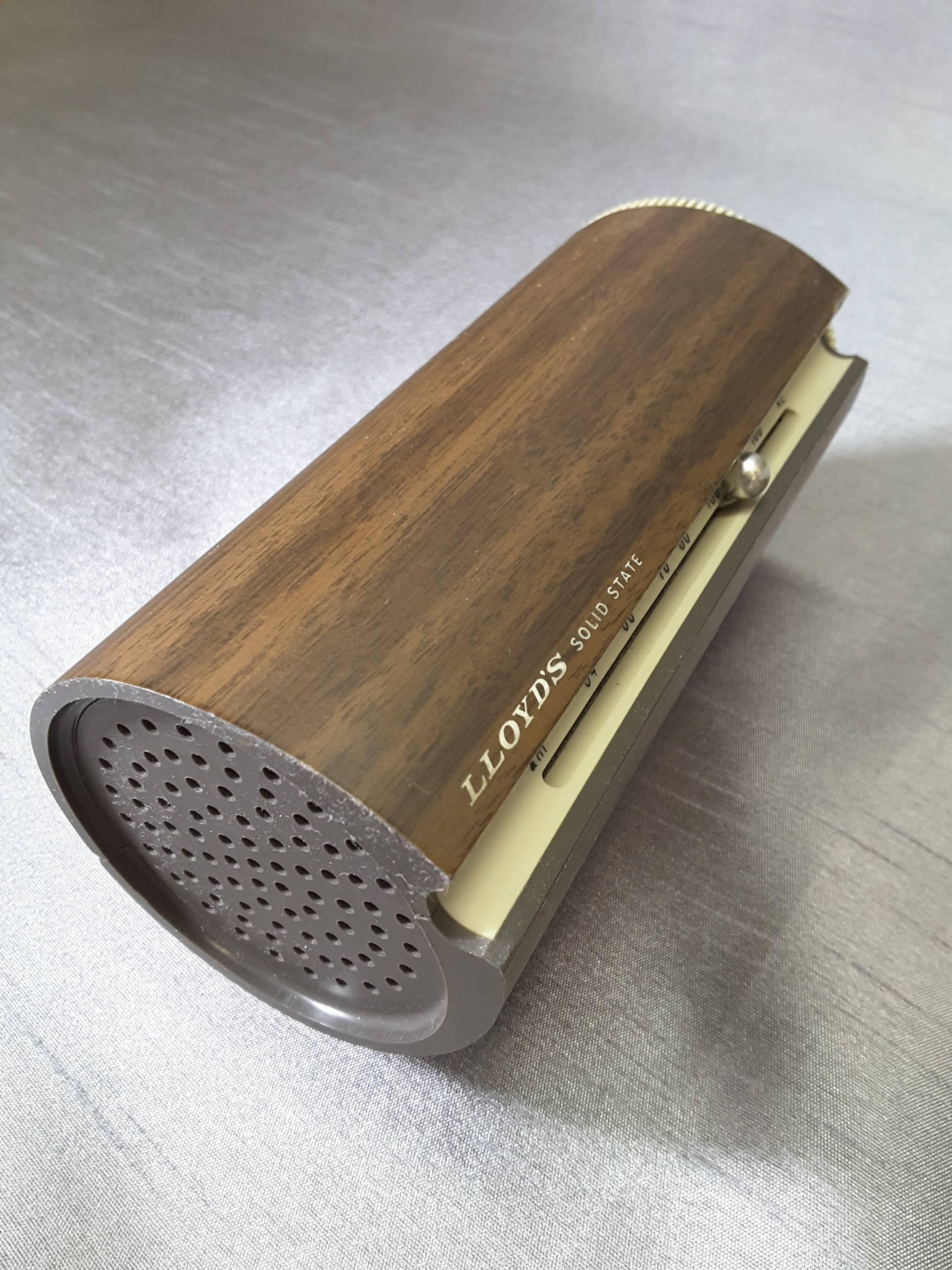 Machine-Made Mid-Century Modern 1967 Wood Grain Finish Tubular Solid State Am Radio