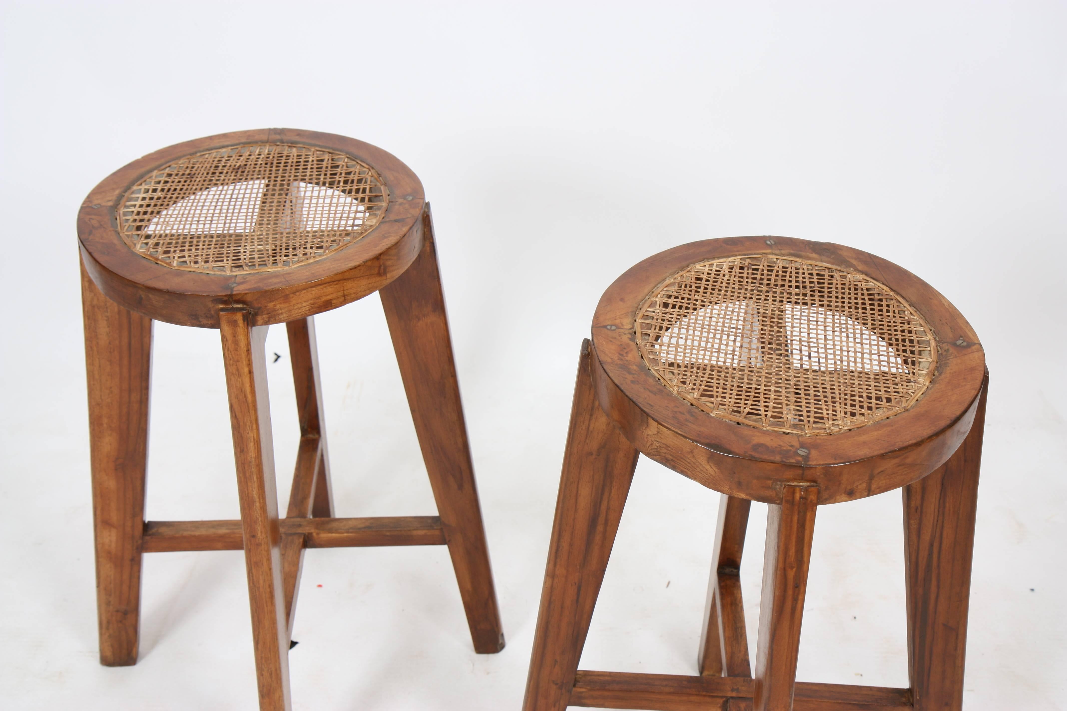 Pierre Jeanneret (1896-1967)

Set of two high stools round , variants restored caned seat , 

massif teak

circa 1966.

Restoration of use.

Measures: H: 70.5 ; D: 36 cm approx.



Provenance: Science Block , Chandigarh,
