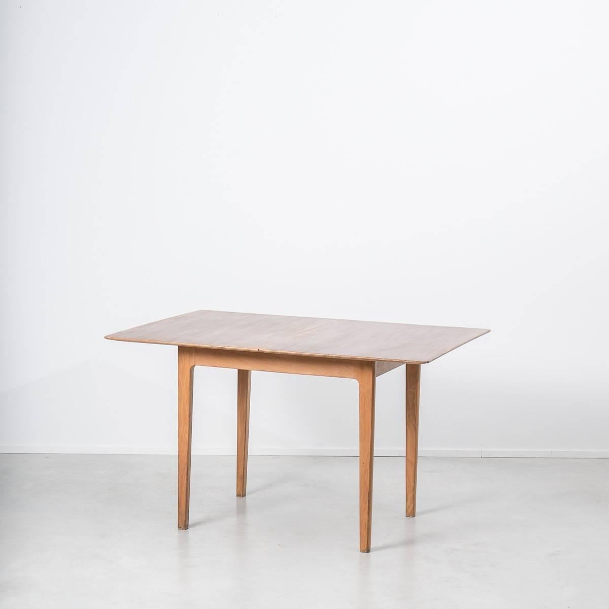 British Robin Day Hillestak Dining Set Hille, UK, 1950s
