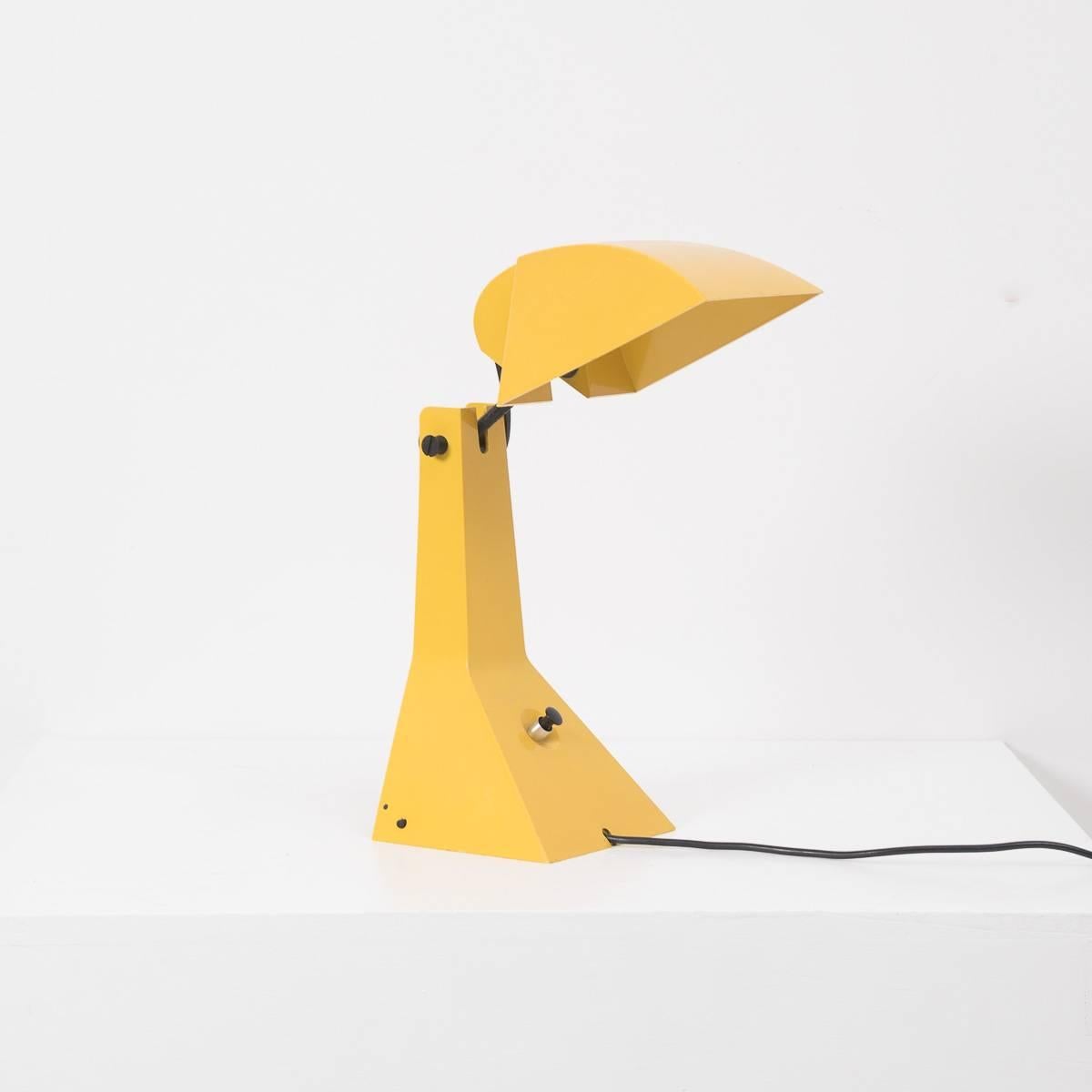 The ‘E63’ (also known as the Robot or Ruspa) lamp, was originally designed by Umberto Riva in 1963. It was actually designed for the purposes of a competition but was put in production as of 1969. Both Bieffeplast & Fontana Art manufactured this