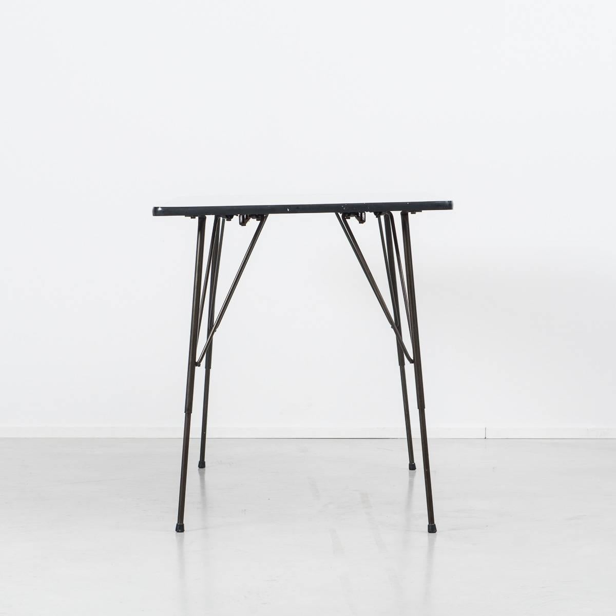 Rudolf Wolf Small Dining Table /Desk, Elsrijk, Netherlands, 1950s In Excellent Condition In London, GB