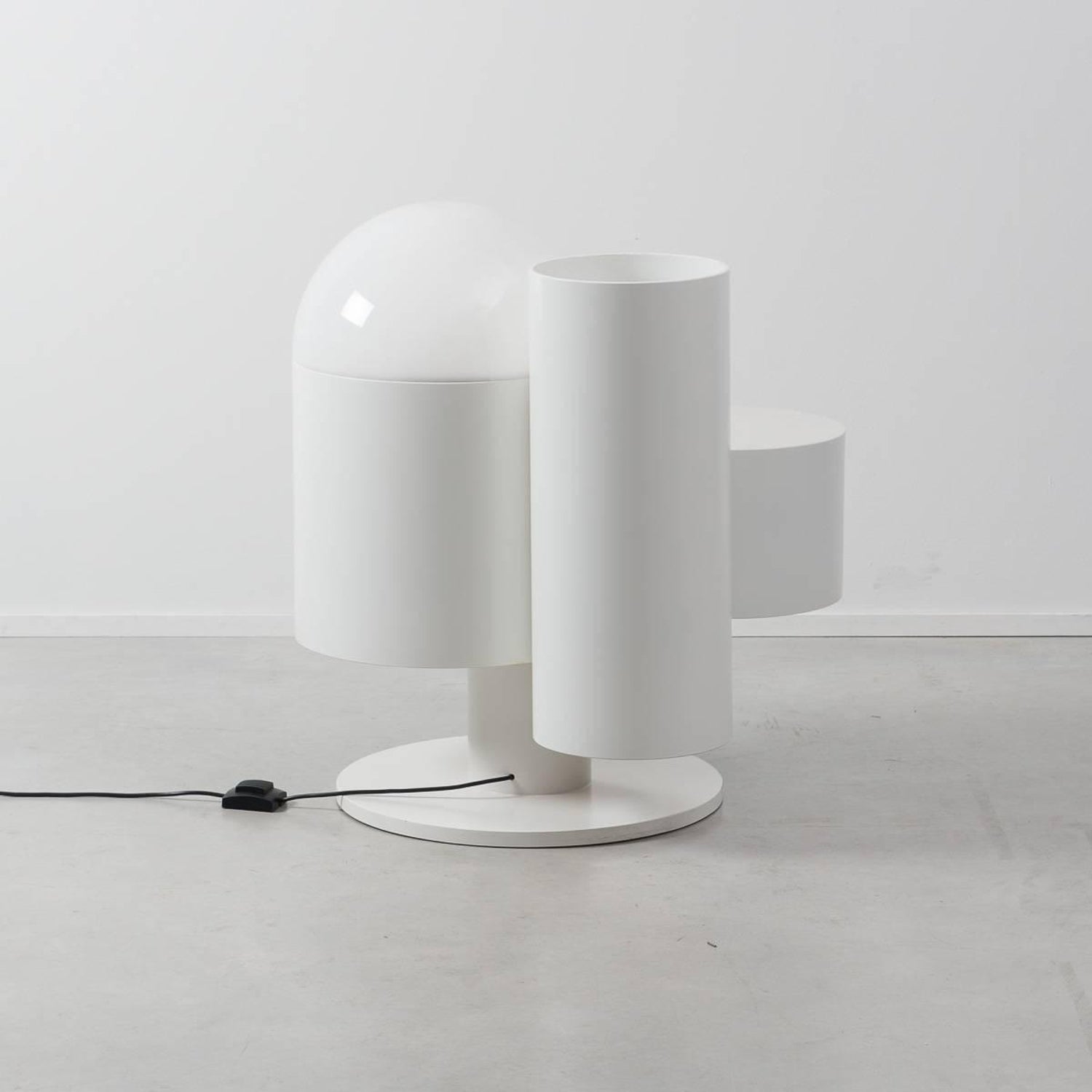 Close Encounter Lamp And Plant Stand, Kerst Koopman, Netherlands, 1988 Close Encounter Lamp And Plant Stand, Kerst Koopman, Netherlands, 1988