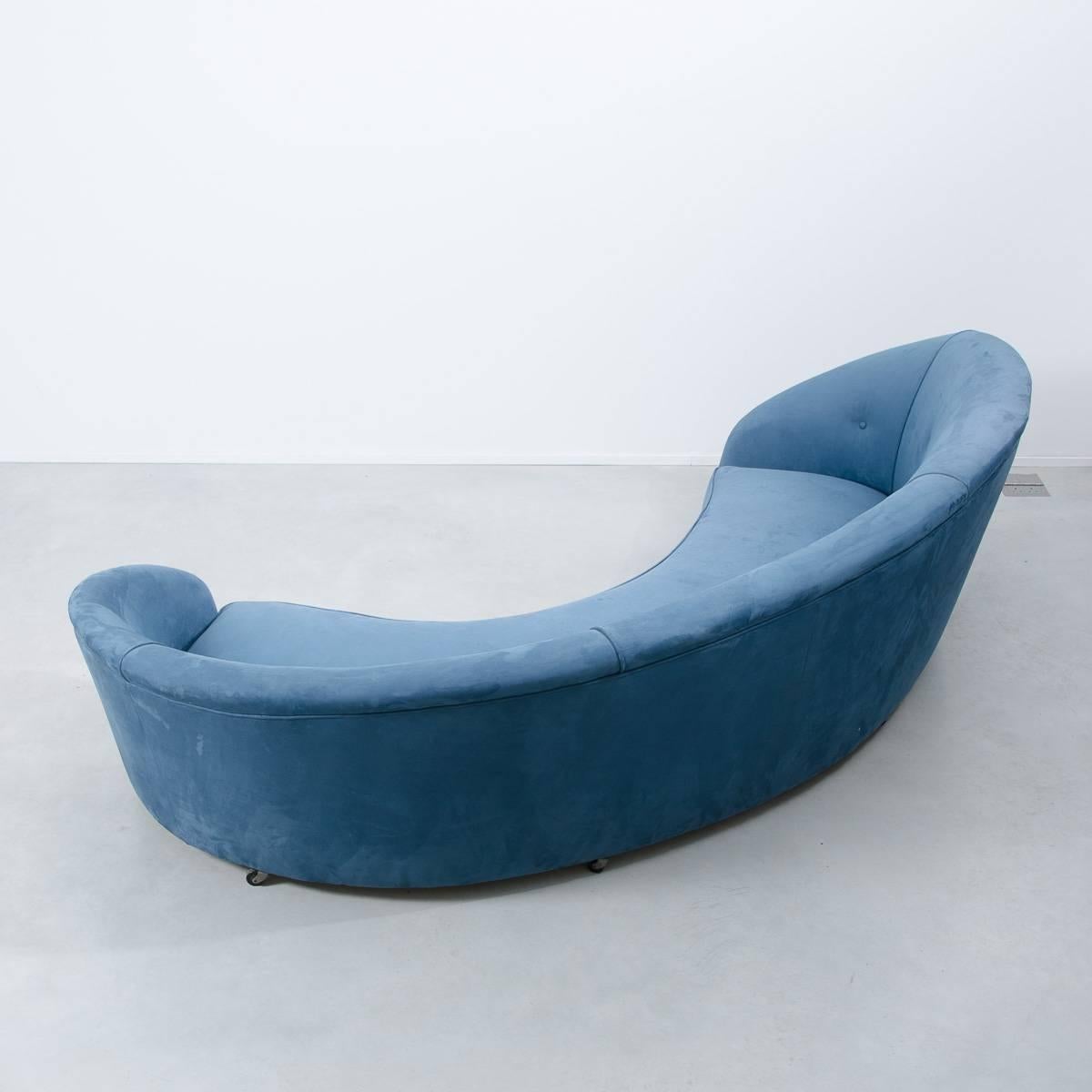 Mid-Century Modern Mid-Century Blue Curved Sofa, 1970s
