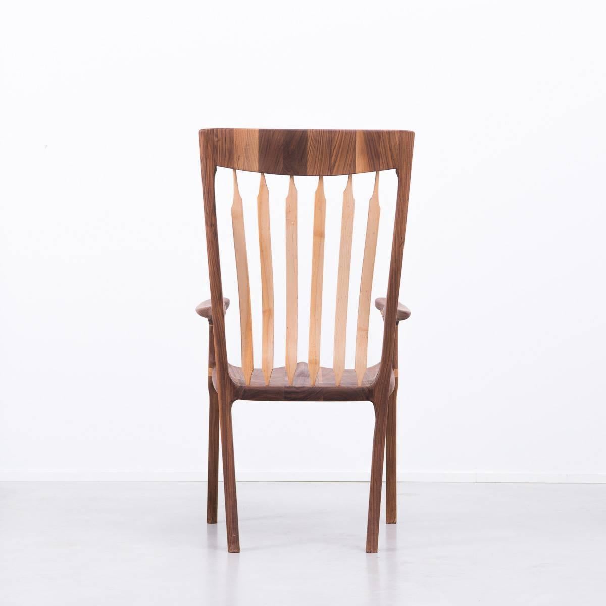 Walnut and Maple Chair in Manner of Sam Maloof In Excellent Condition In London, GB