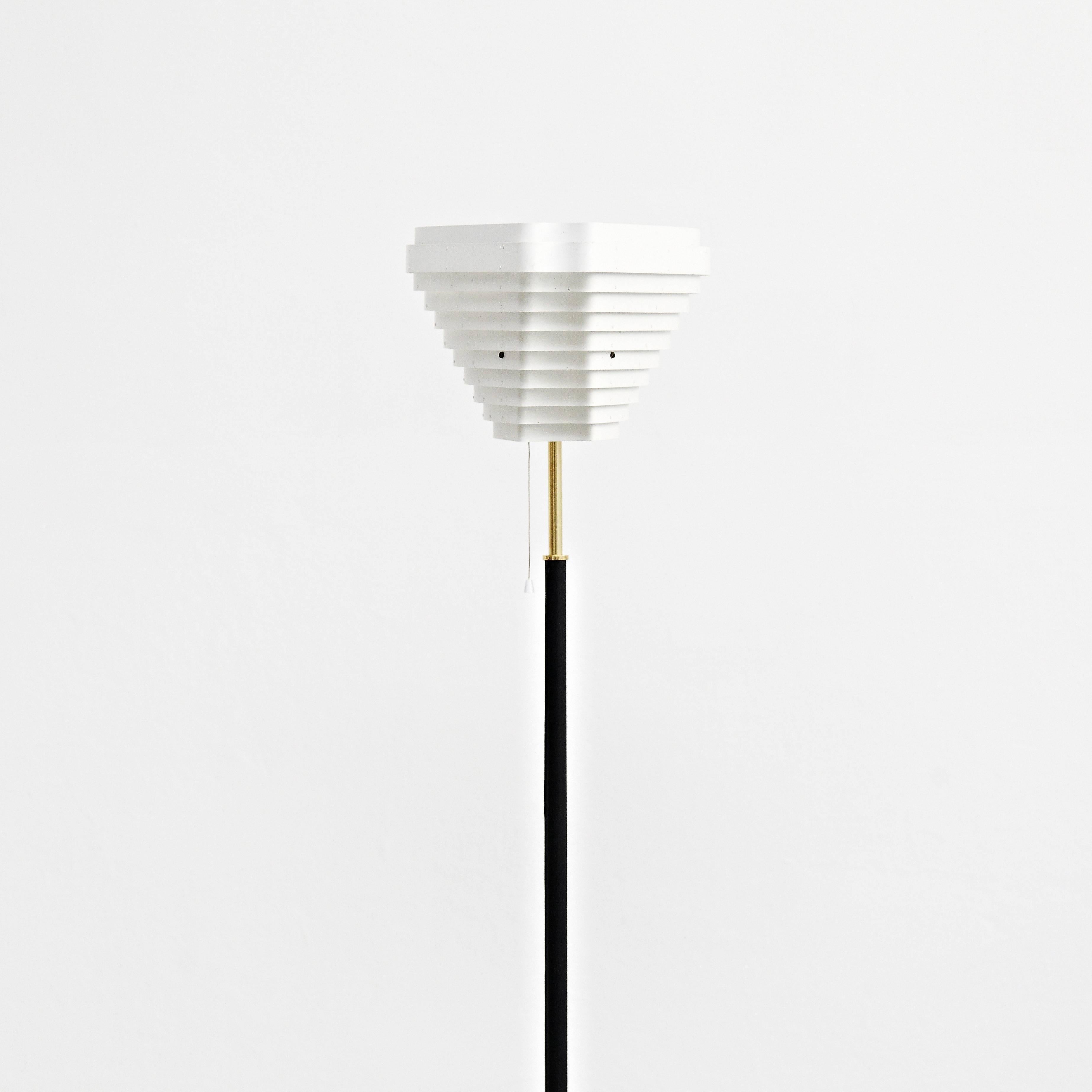 Alvar Aalto A805 Floor Lamp for Artek, circa 1953 4