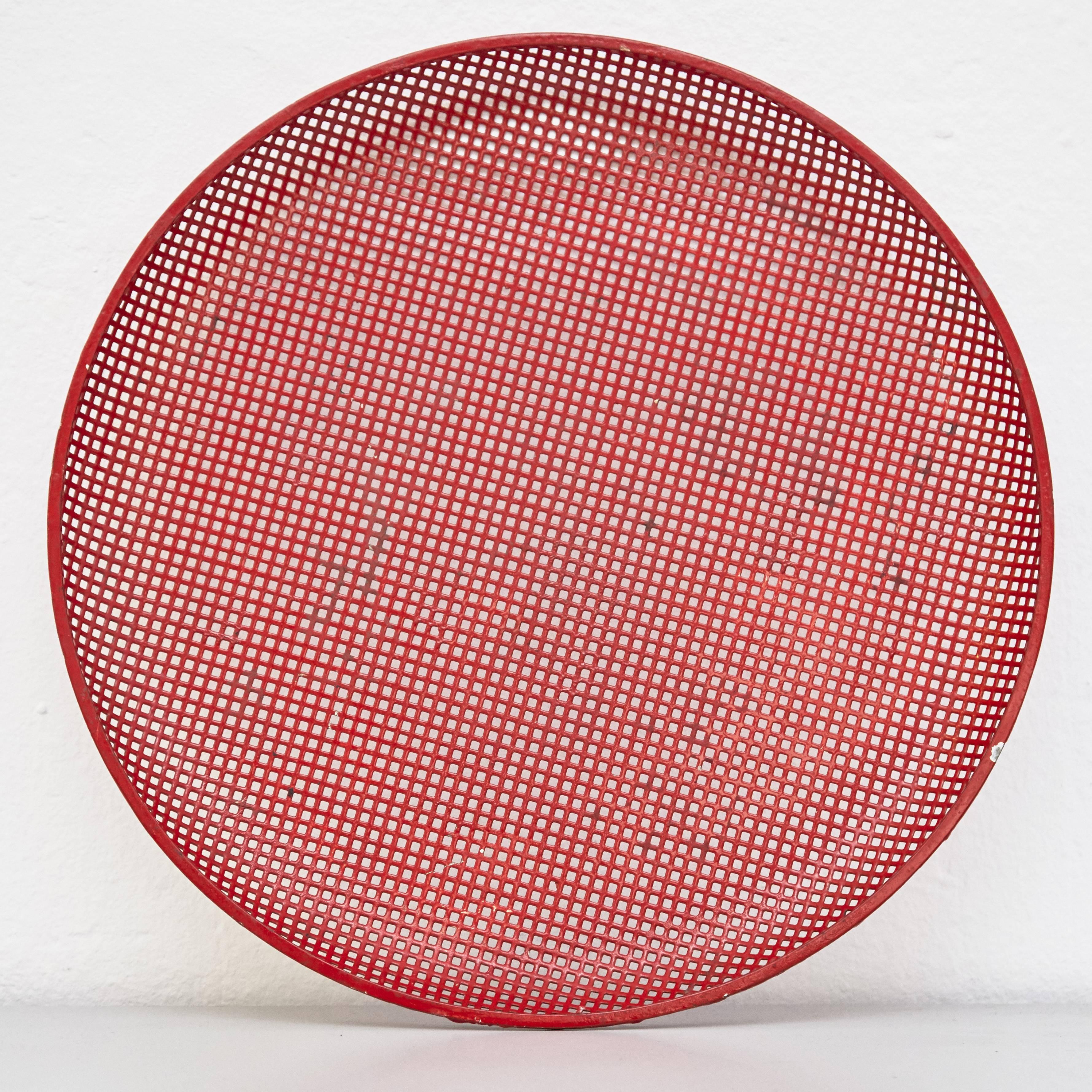 Enameled metal plate designed by Mathieu Mategot.
Manufactured by Artimeta (Holland), circa 1950.
Lacquered perforated metal, seem to be repainted many years ago.

In good original condition, with minor wear consistent with age and use,
