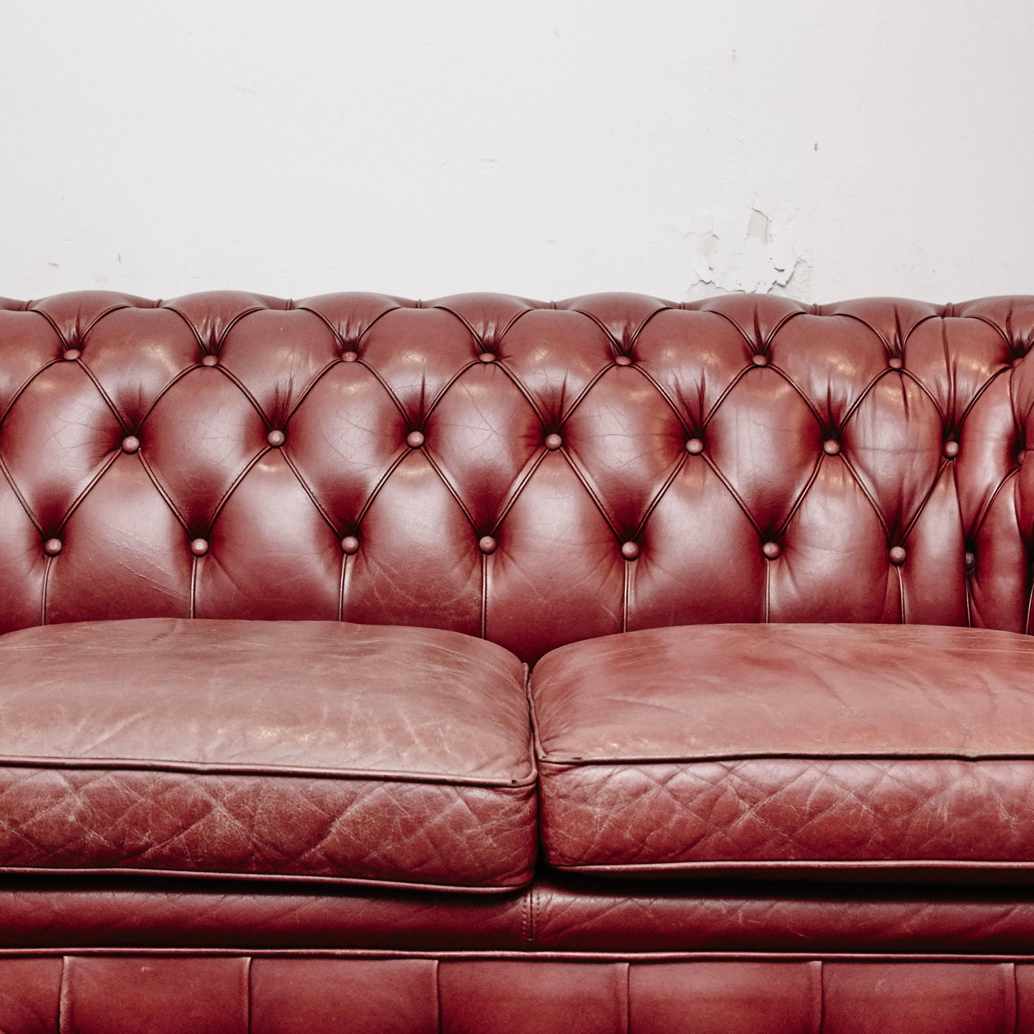 Leather Chesterfield Sofa and Pair of Armchairs by Arne Norell 2