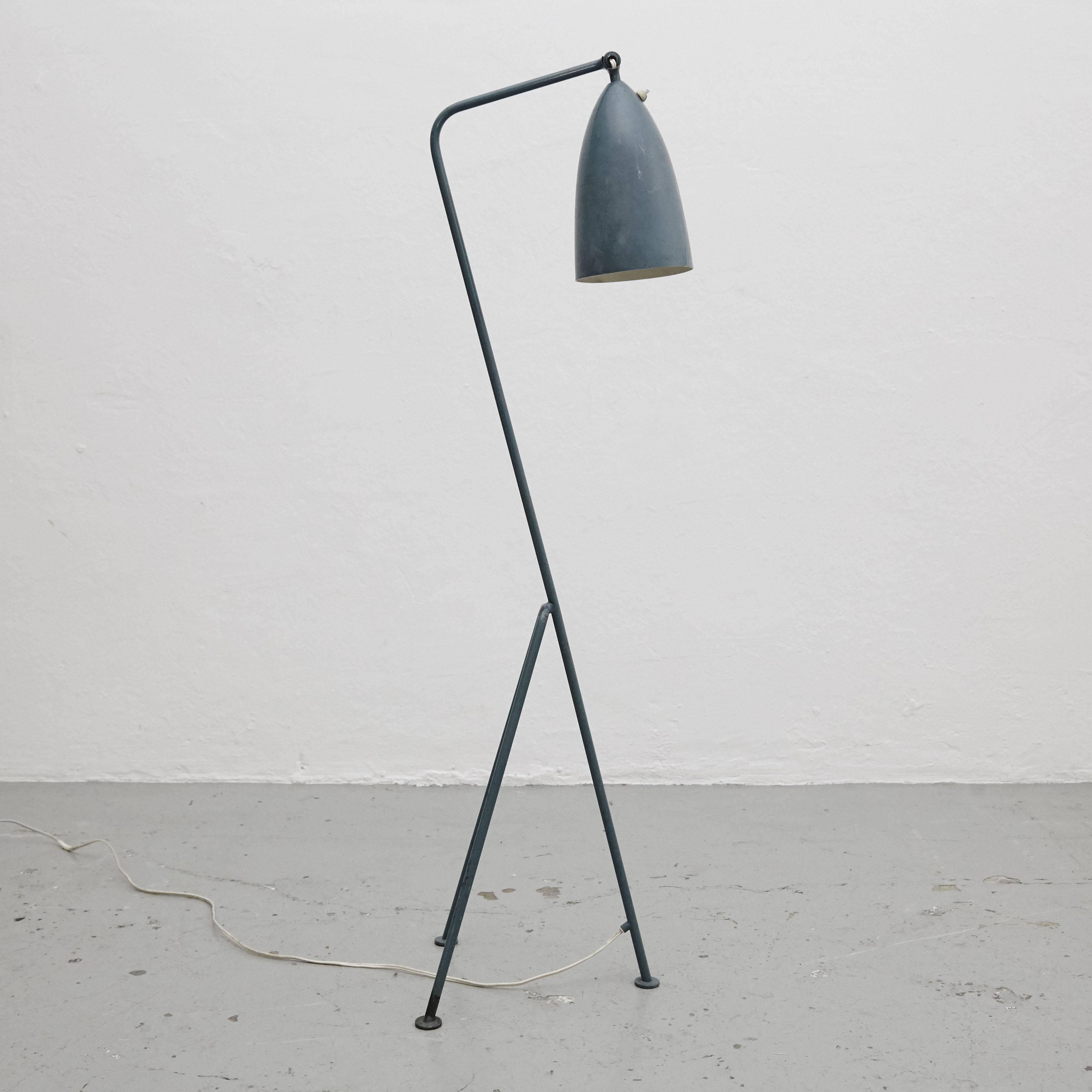 Floor lamp designed by Greta Magnusson Grossman in Sweden, circa 1947.

In original condition, with minor wear consistent with age and use, preserving a beautiful patina.

Greta Magnusson-Grossman (July 21, 1906 – August 1999) was a Swedish