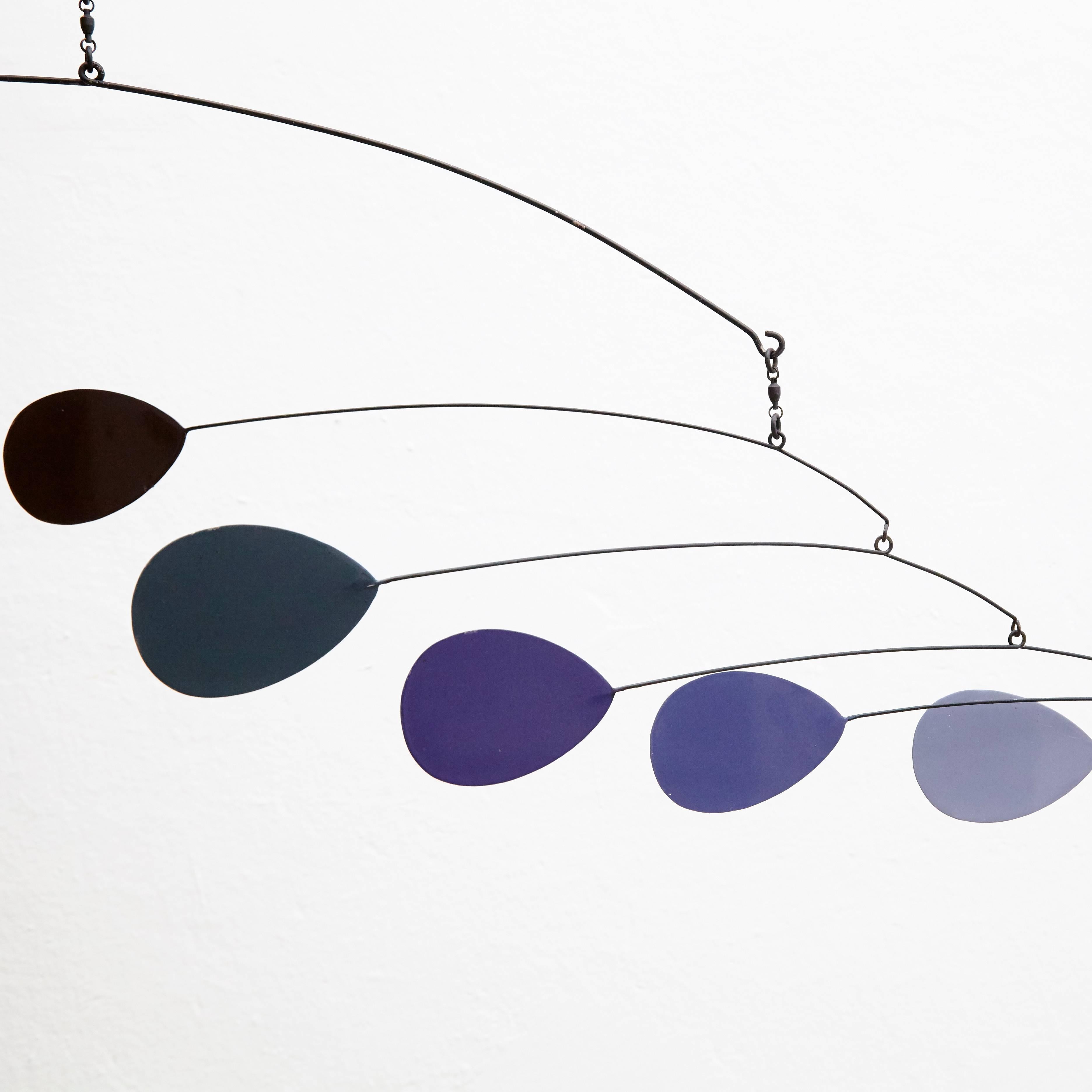 Mid-Century Modern Hanging Sculpture in the Style of Alexander Calder