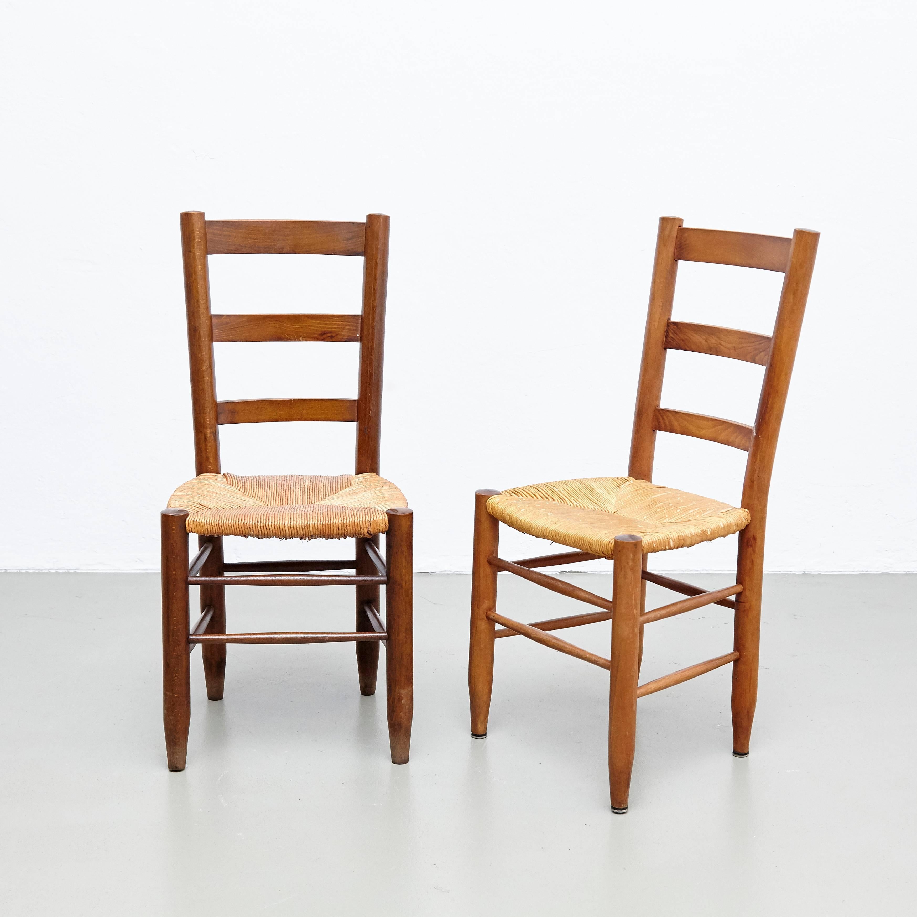 Set of Eight Charlotte Perriand Nº 19 Chairs In Good Condition In Barcelona, Barcelona