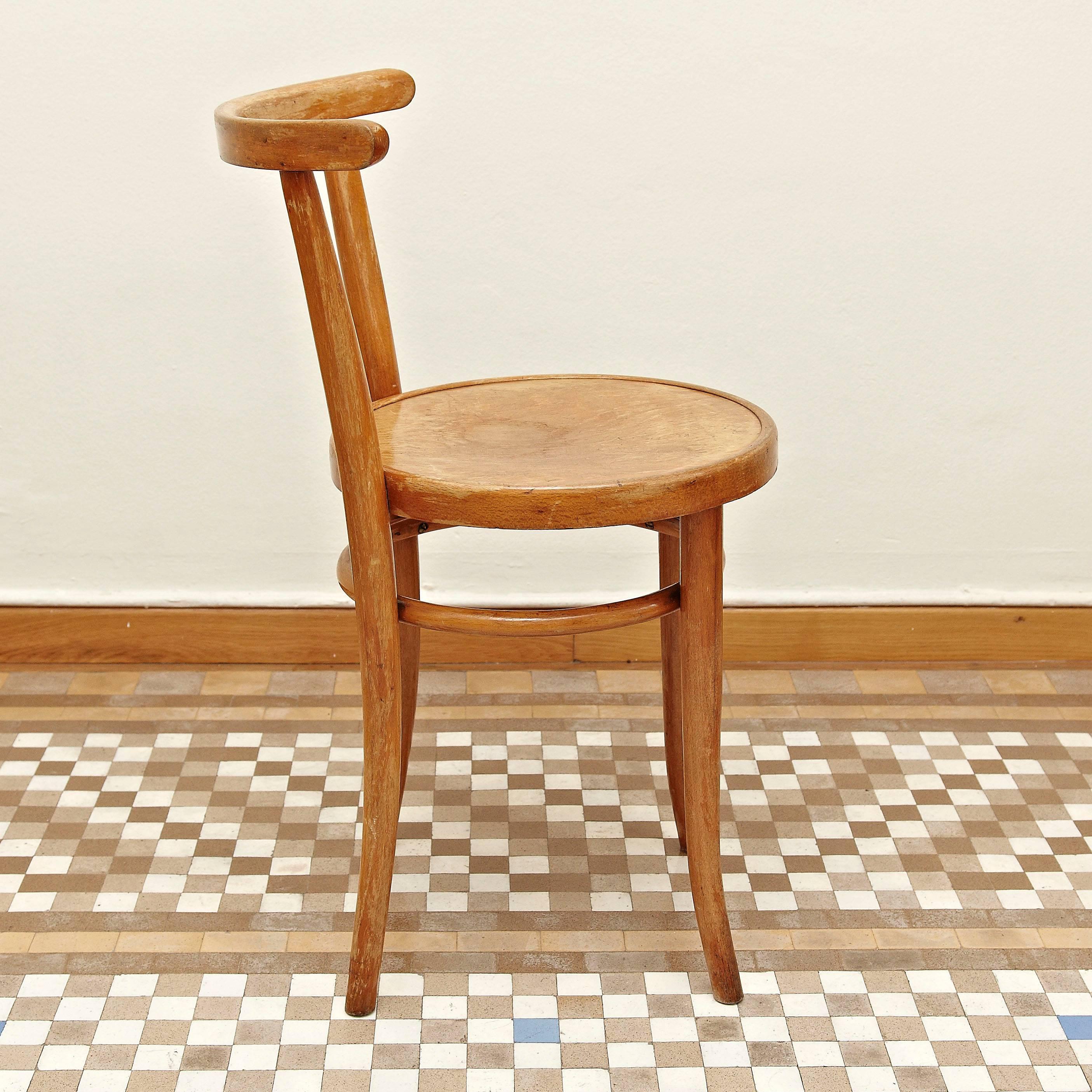Thonet 51 by Auguste Thonet for Thonet manufactured In Germany.
Bentwood.

In good original condition, with minor wear consistent with age and use, preserving a beautiful patina.

In the 1830s, Thonet began trying to make furniture out of glued